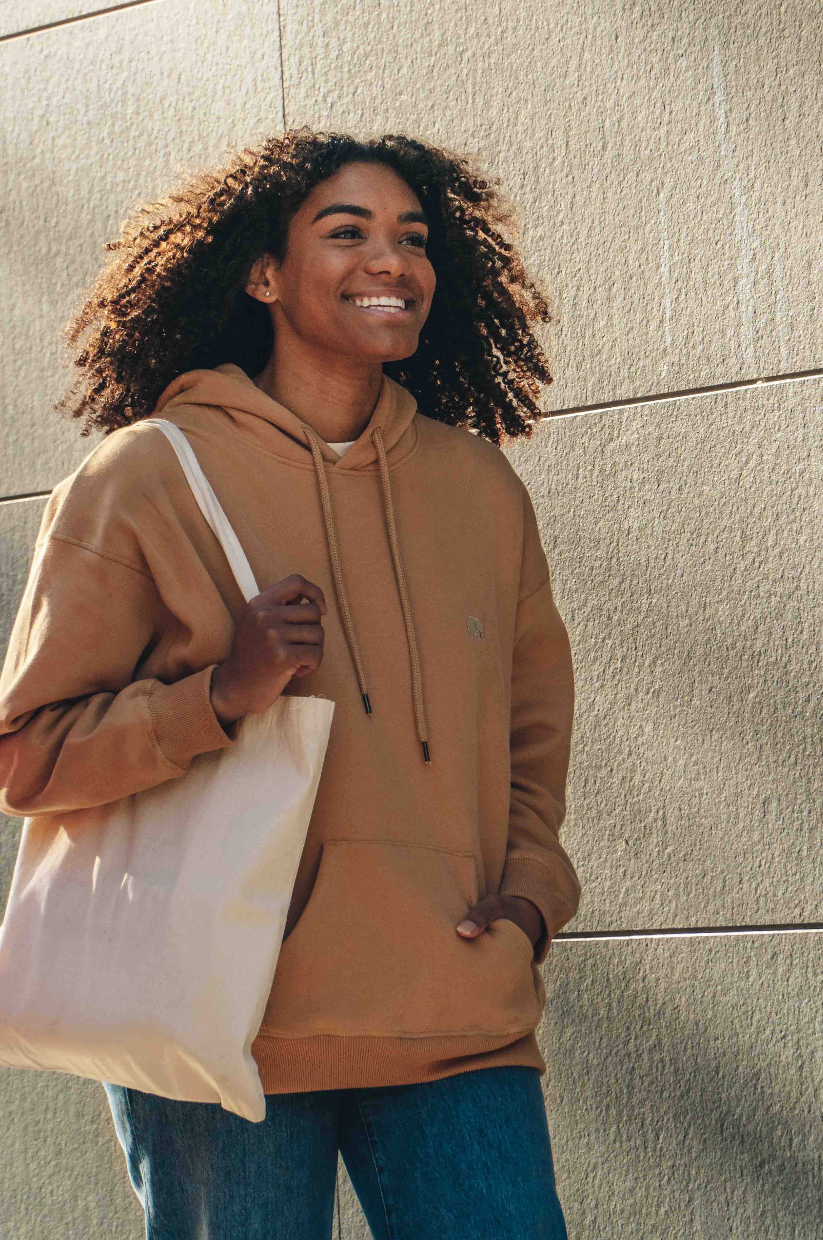 Image of Trendsplant dames vegan Oversized Hoodie Essential Apple Cinnamon