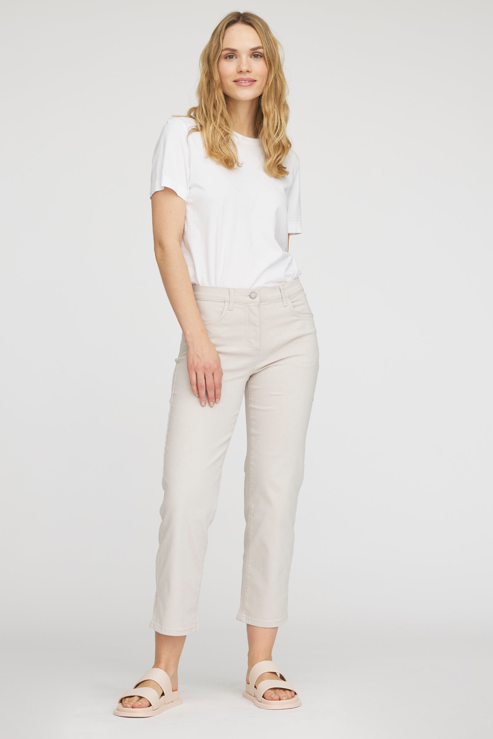 LAURIE Damen vegan Hose Amelia Slit Straight Crop Grau Sand