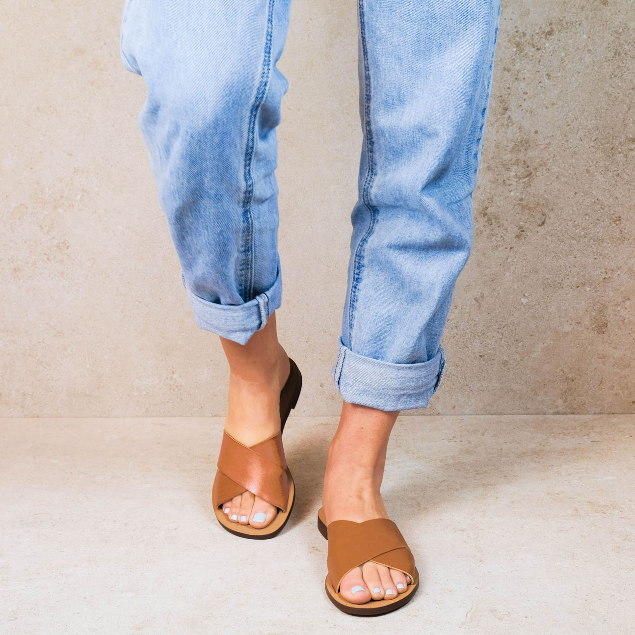 RarÃ¡muri womens vegan Slides Palermo Brown