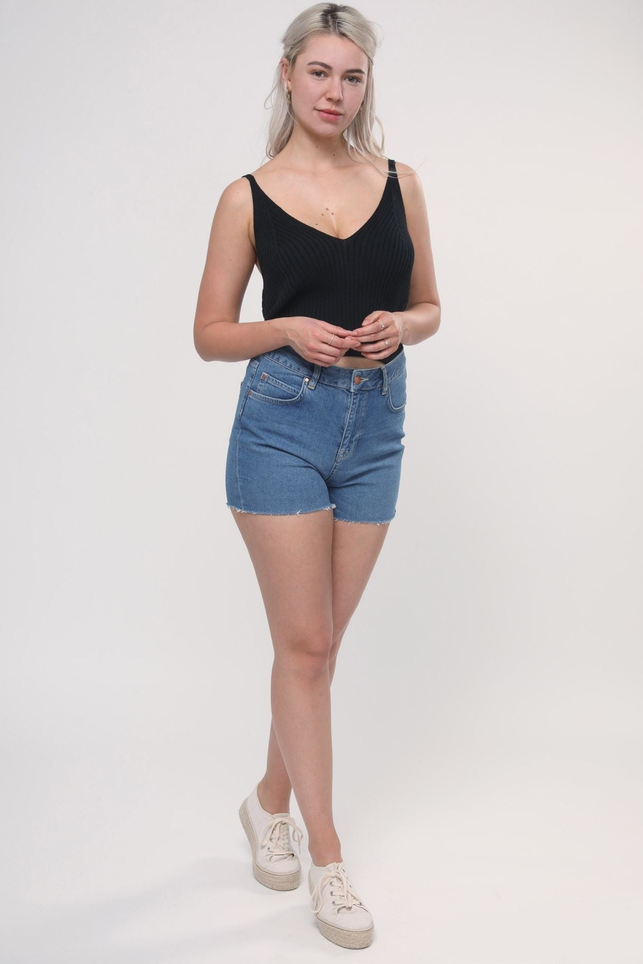 Image of LOVJOI dames vegan Denim Jeans Shorts Frittilary Blauw