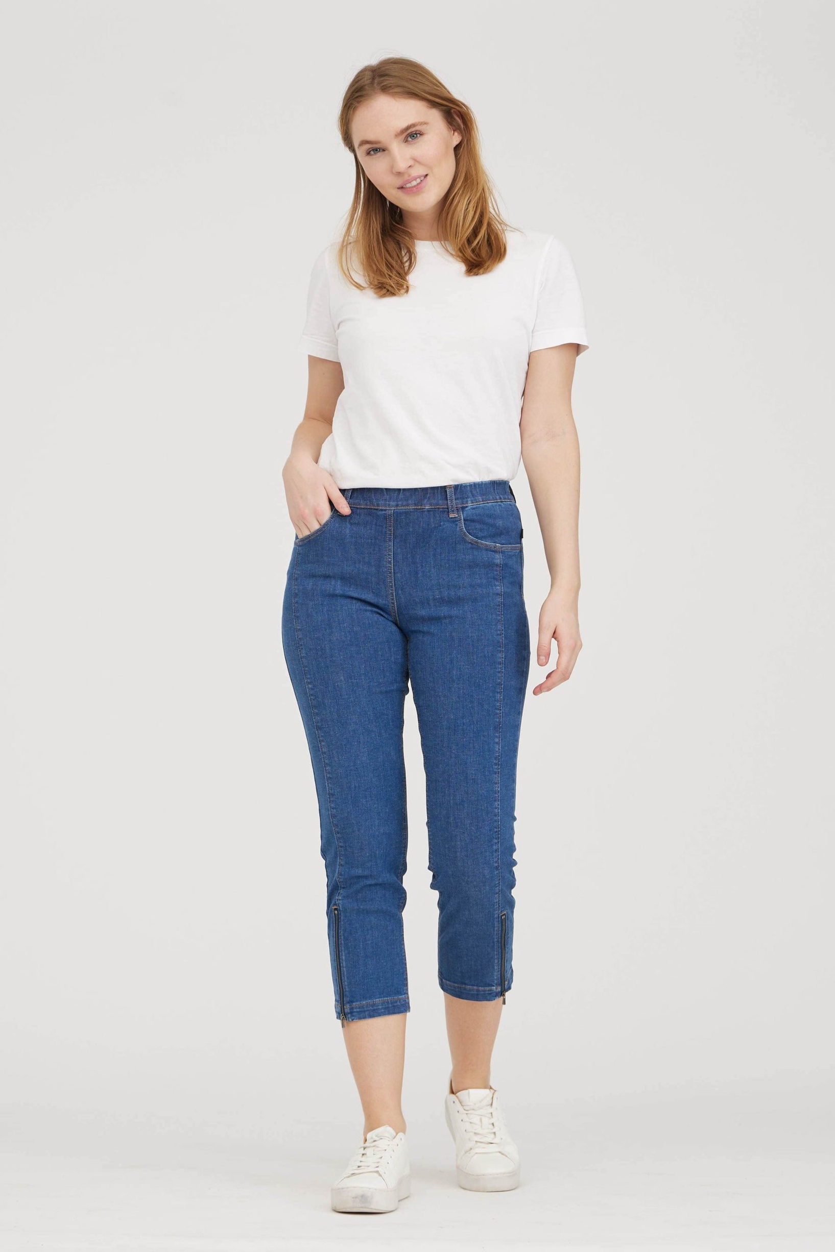 Image of LAURIE dames vegan Spijkerbroek Piper Regular Crop Blauw Denim