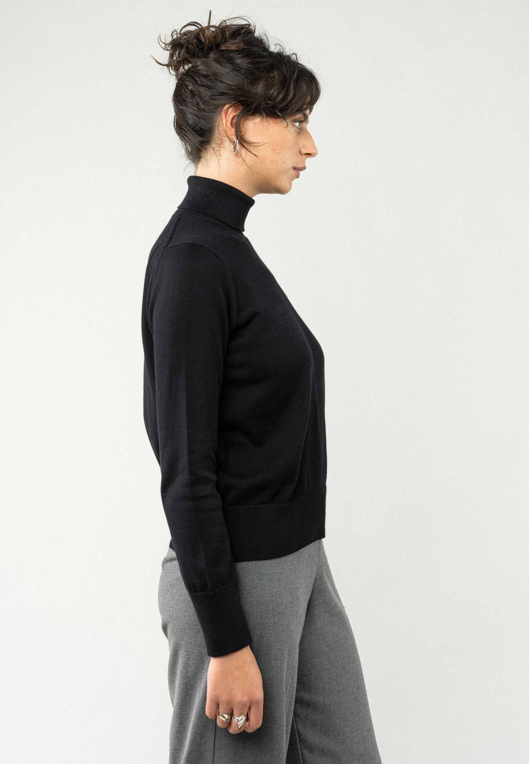 MELA womens vegan Turtleneck Mayura Black