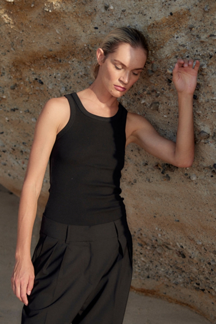 WOTE womens vegan Tank Top New Shape Black