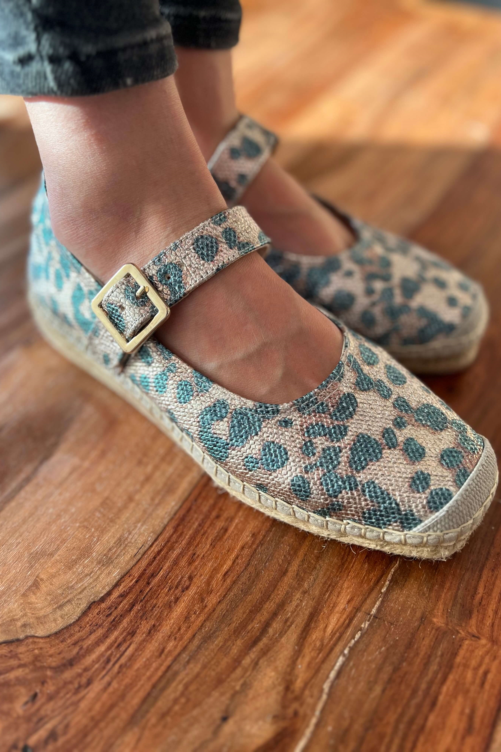 Momoc Damen vegan Manoletinas Leopard Vegan