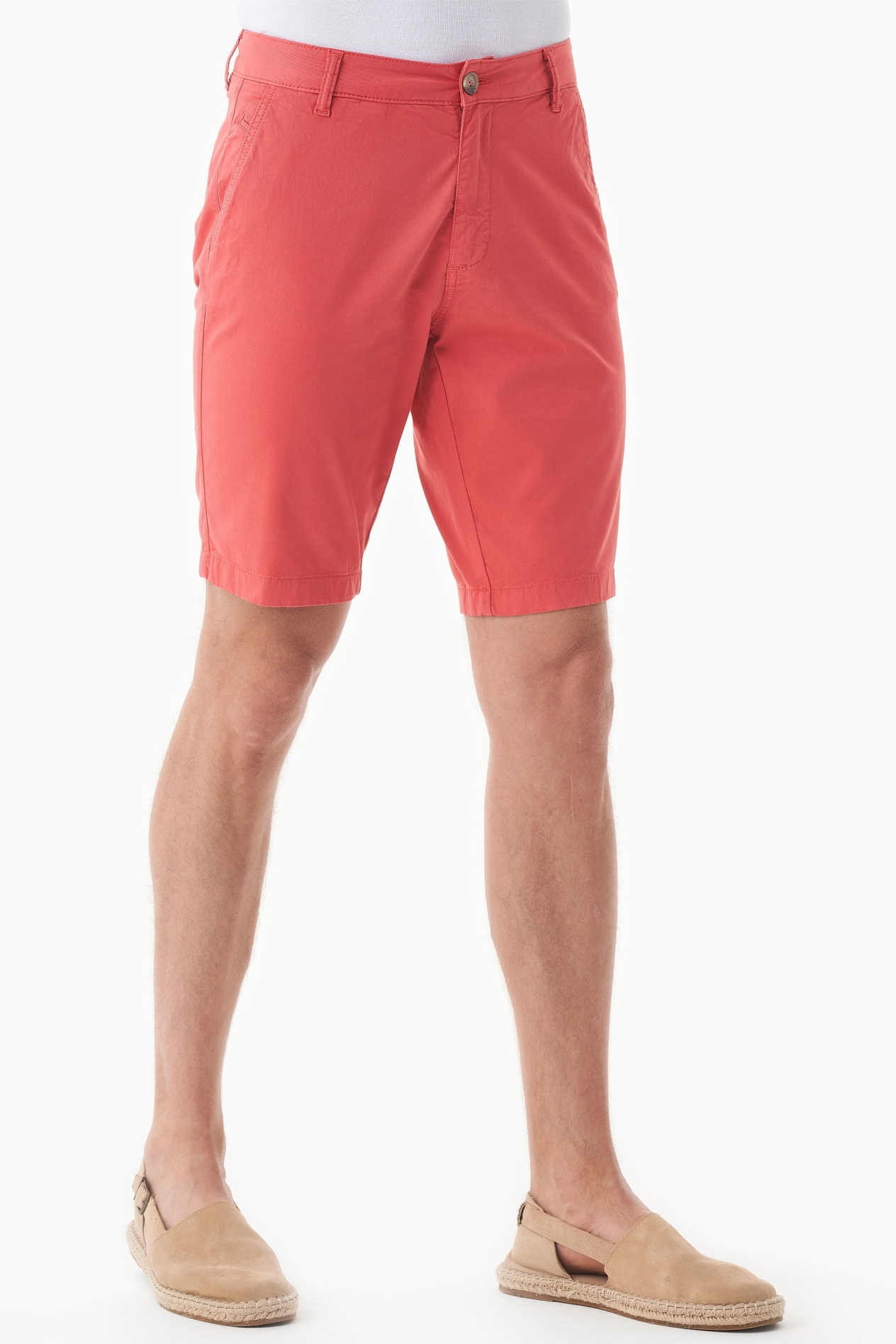 Image of ORGANICATION mannen vegan Slim-Fit Shorts Stralend Rood