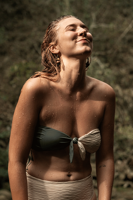 Image of Anekdot dames vegan Bikinitopje Bandeau Taijitu Salie & Crème