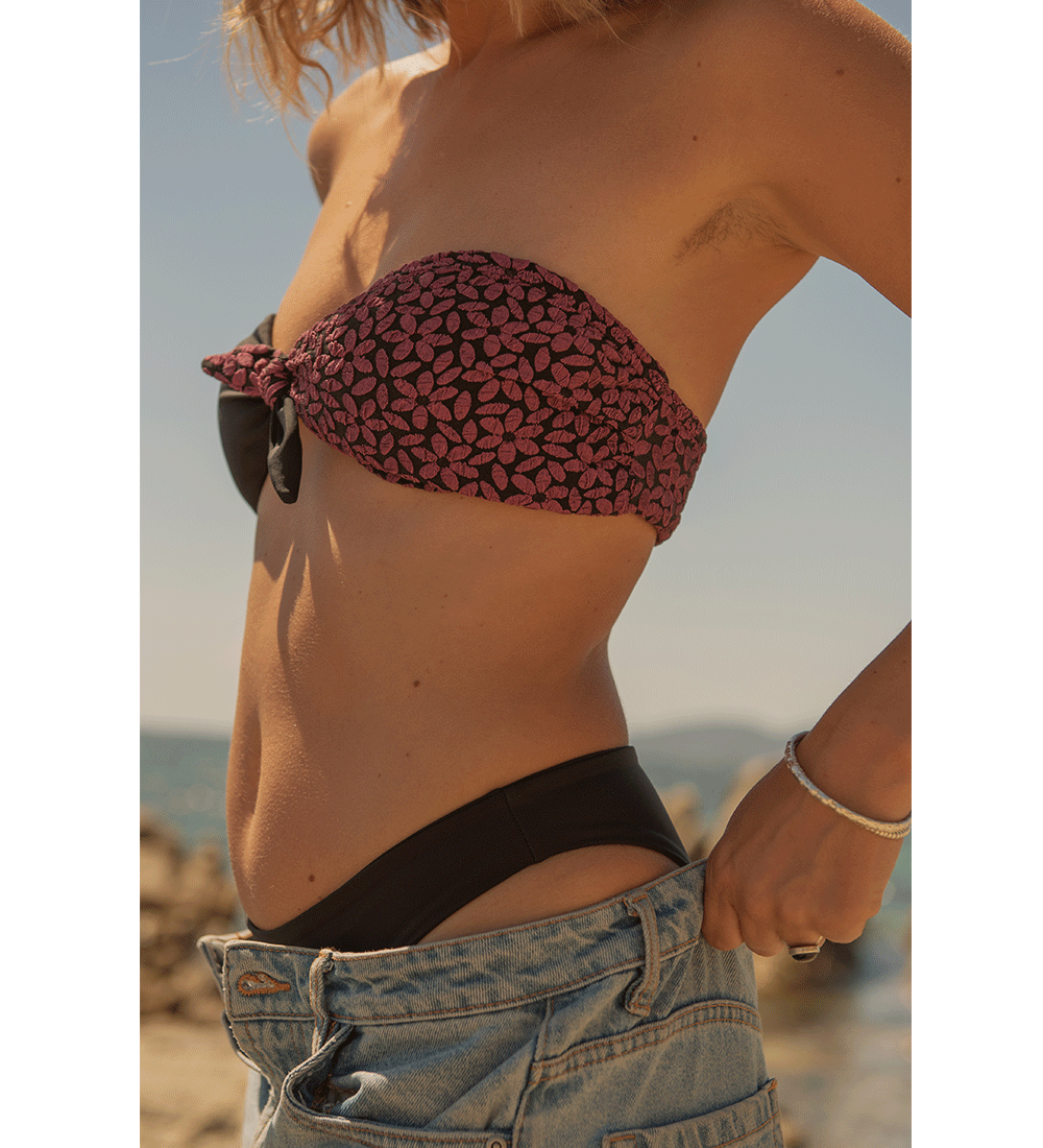 Anekdot womens vegan Bikini Set Slim Taijitu Black & Floral