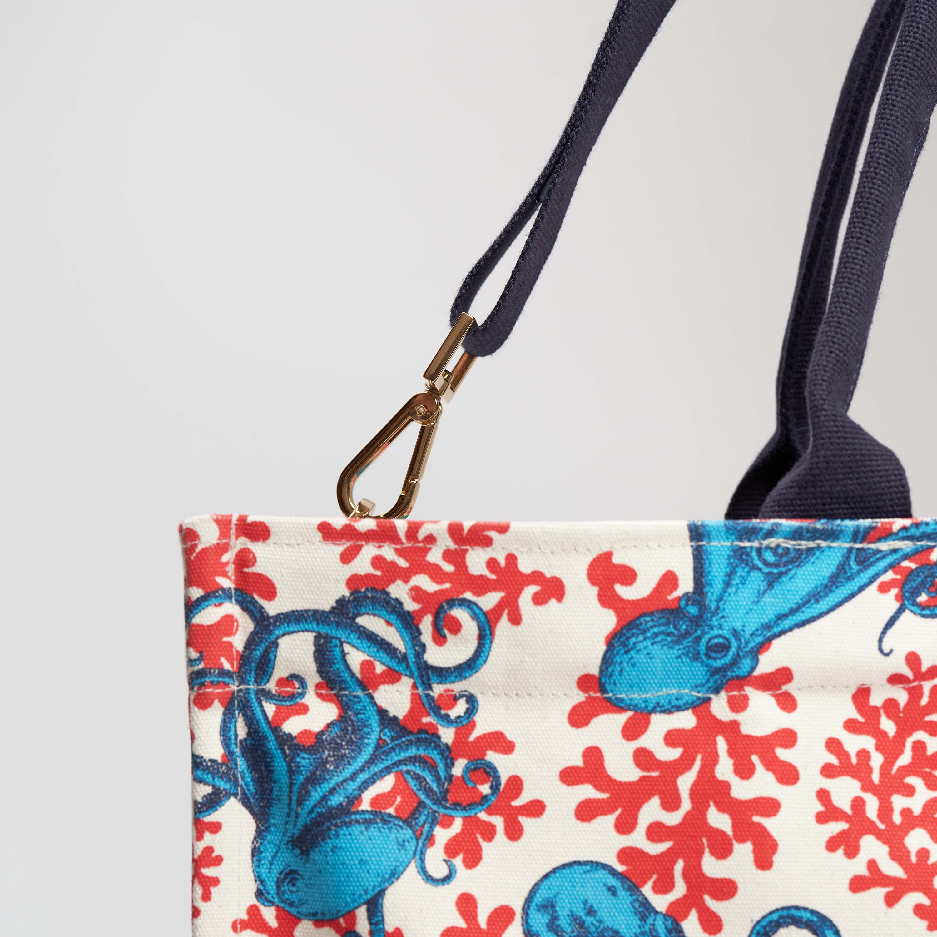 SIEGER by Souleway Tote Bag L Sbs De Octopussen Rood & Blauw