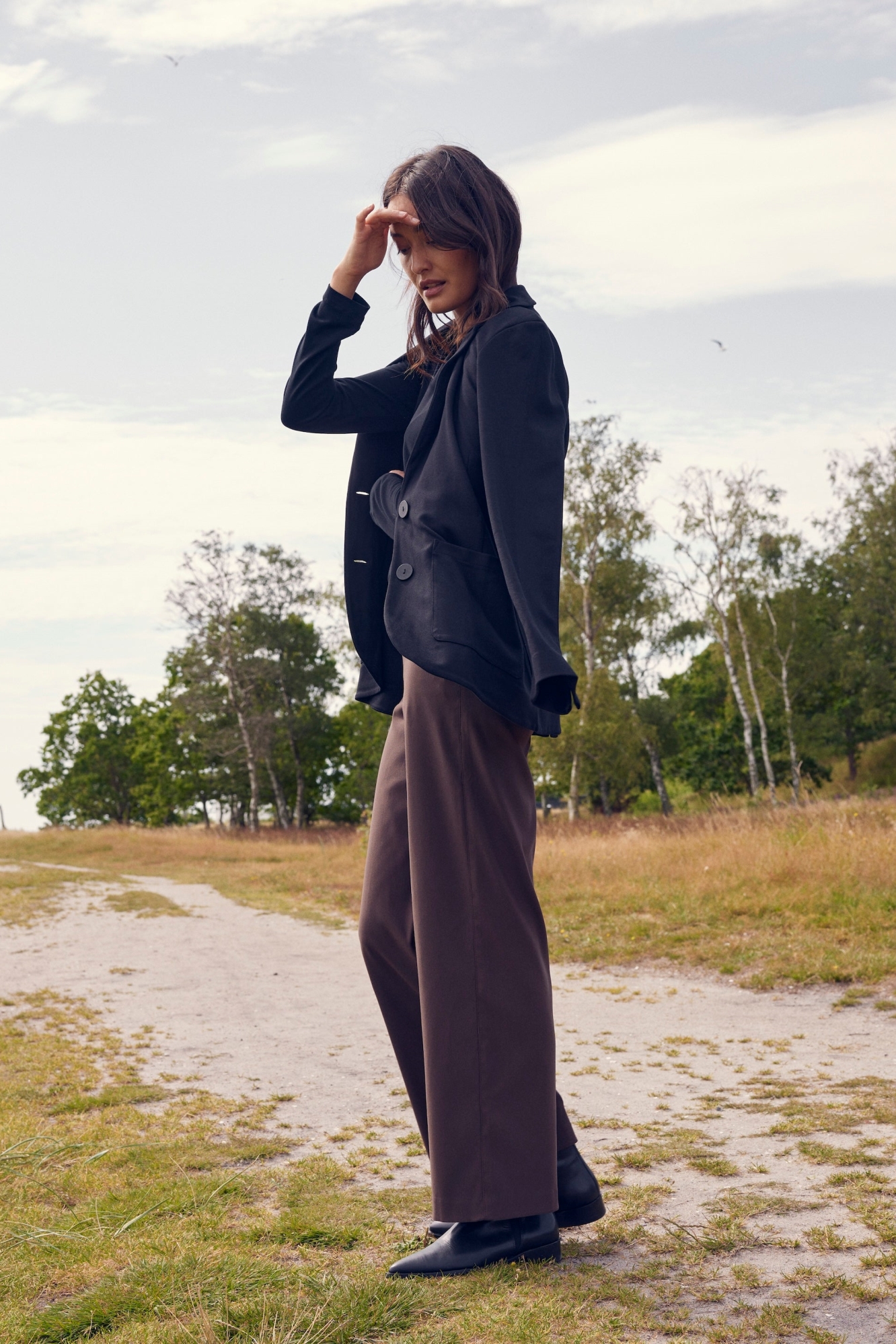 LAURIE Damen vegan Hose Donna Locker Kurz Länge Braun