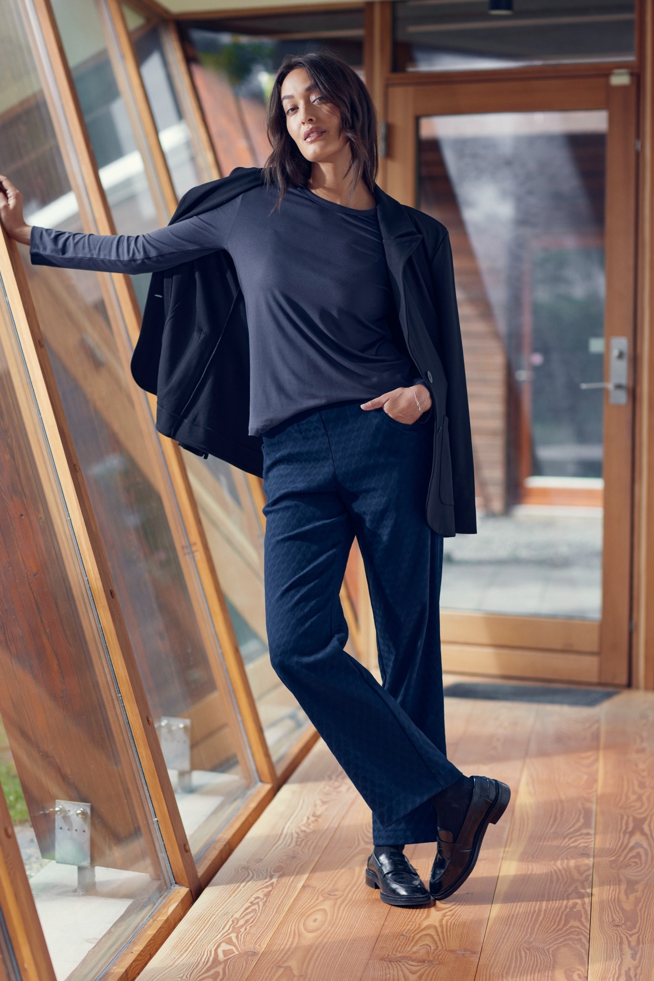 LAURIE Damen vegan Hose Tracy Straight Short Länge Navy Jacquard