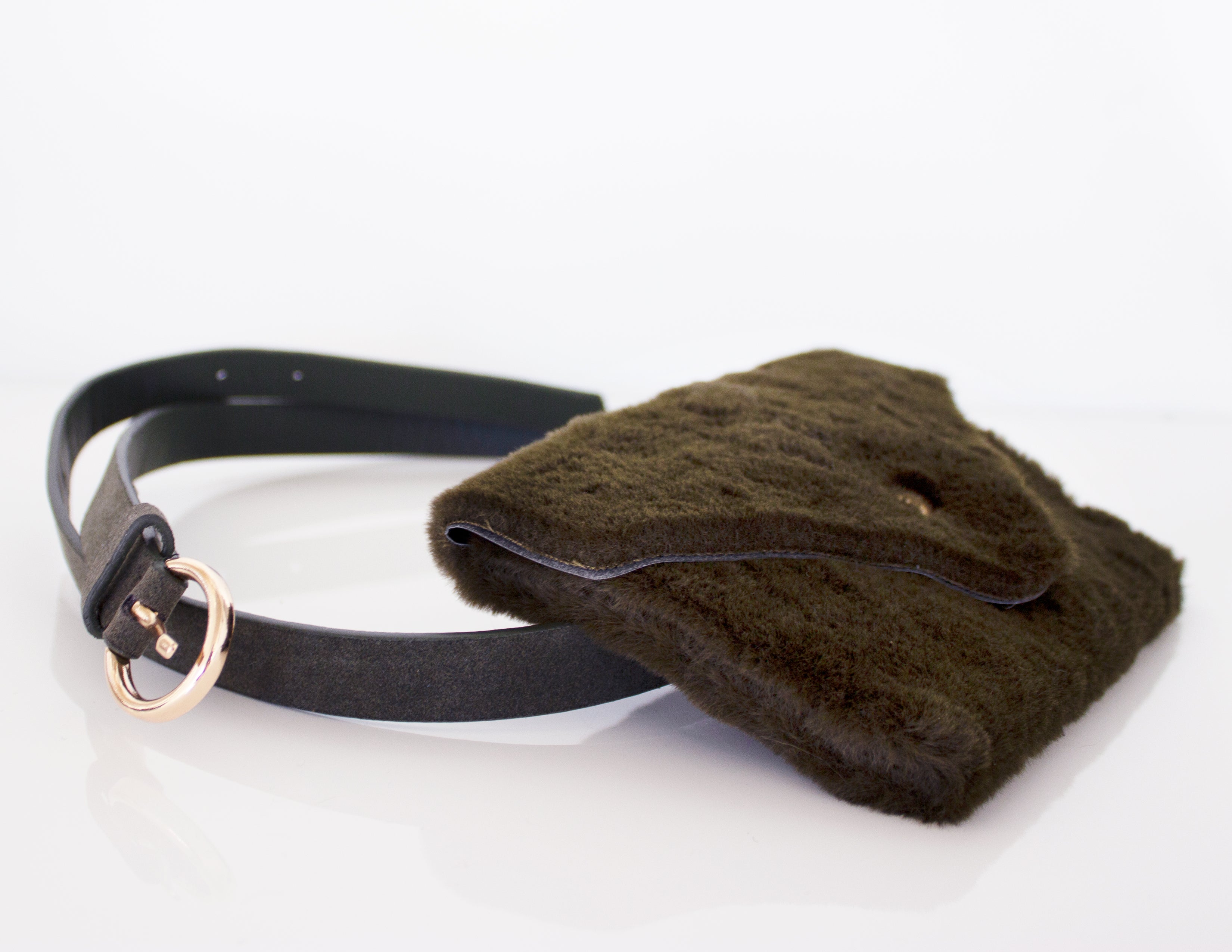 Blue District Riem Fraser Met Vegan Faux Fur Pouch Groen