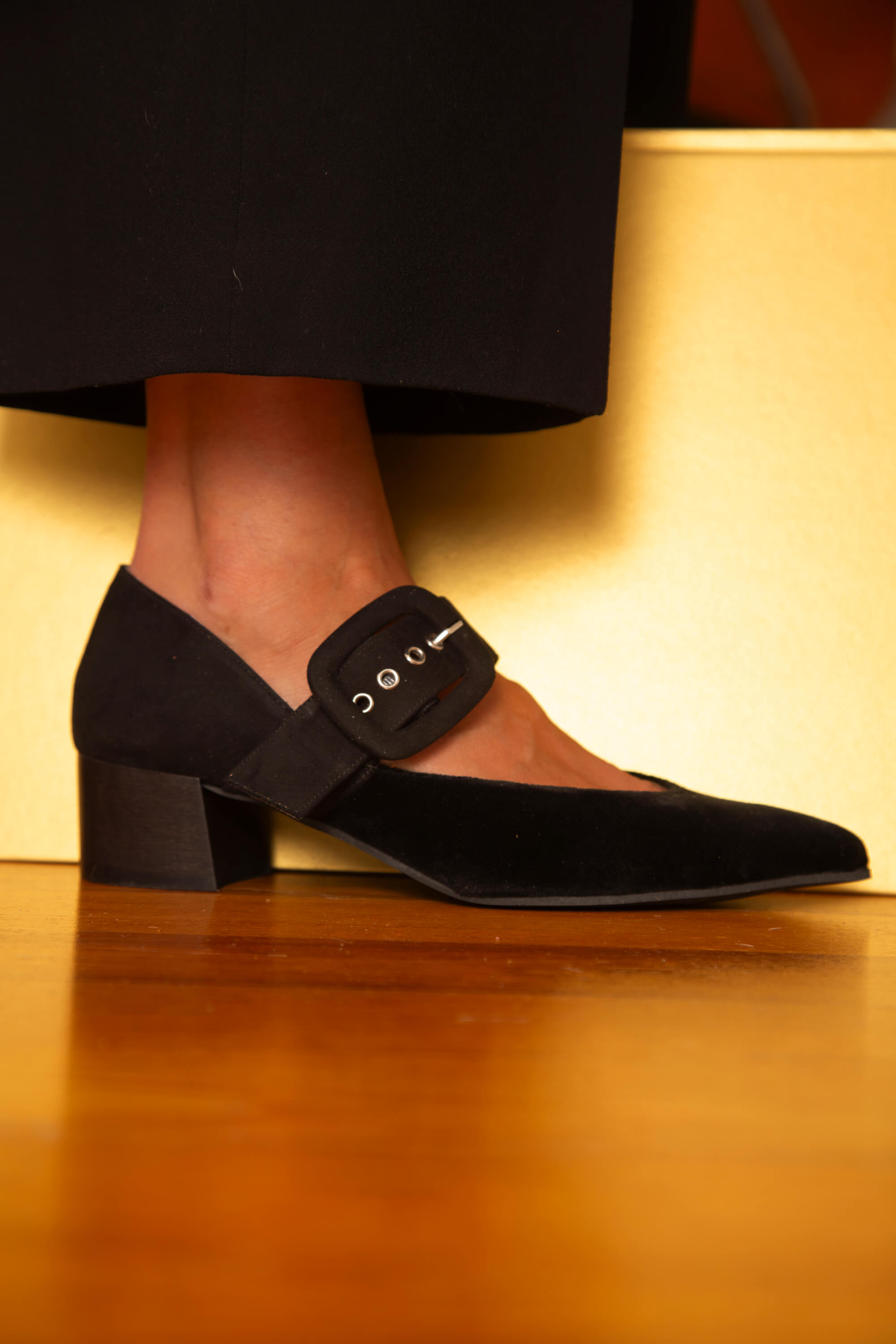 Momoc Damen vegan Hochhackige Schuhe Tulip Schwarz