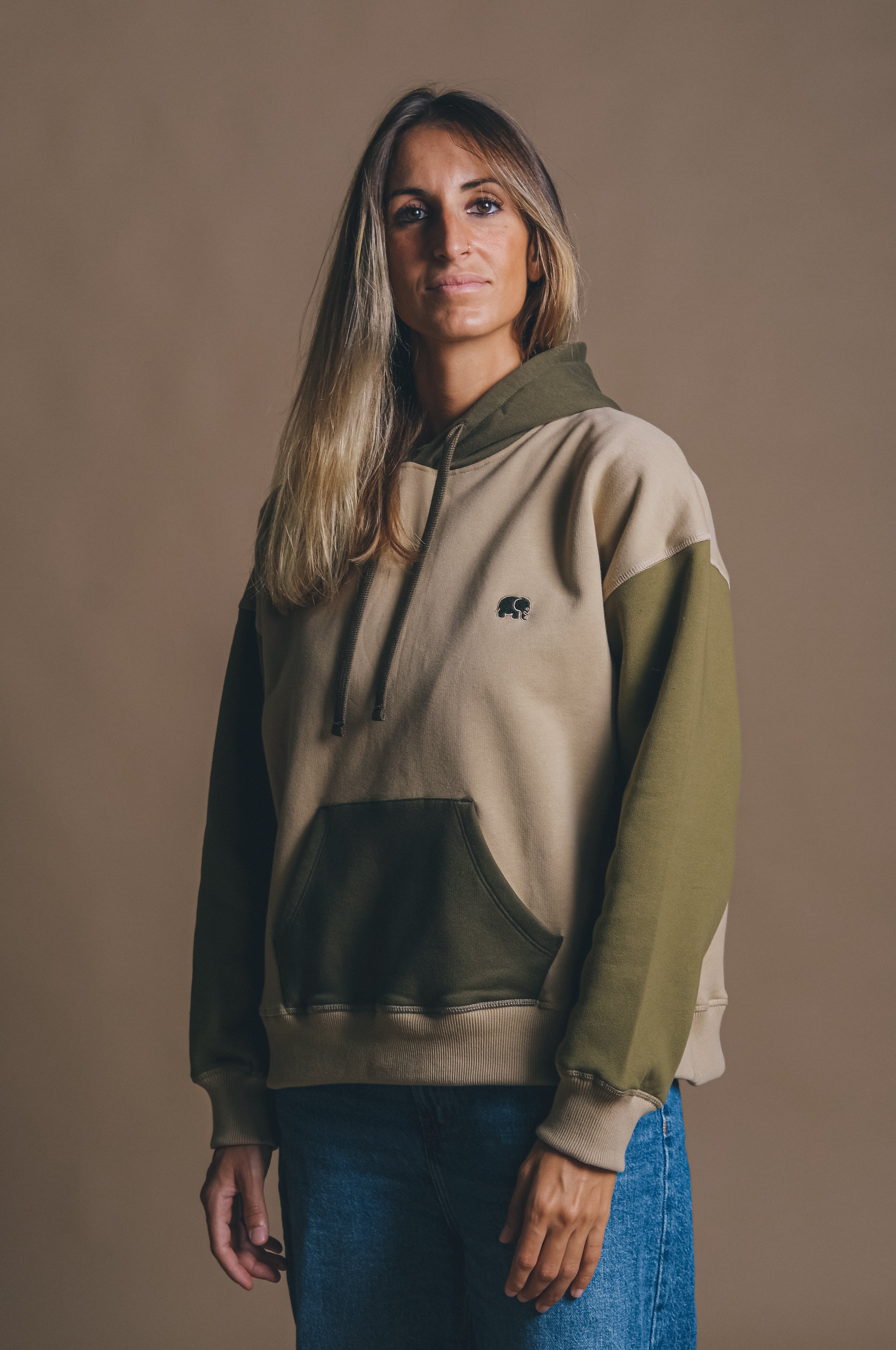 Trendsplant Damen vegan Oversized Hoodie Color Block Weihrauch
