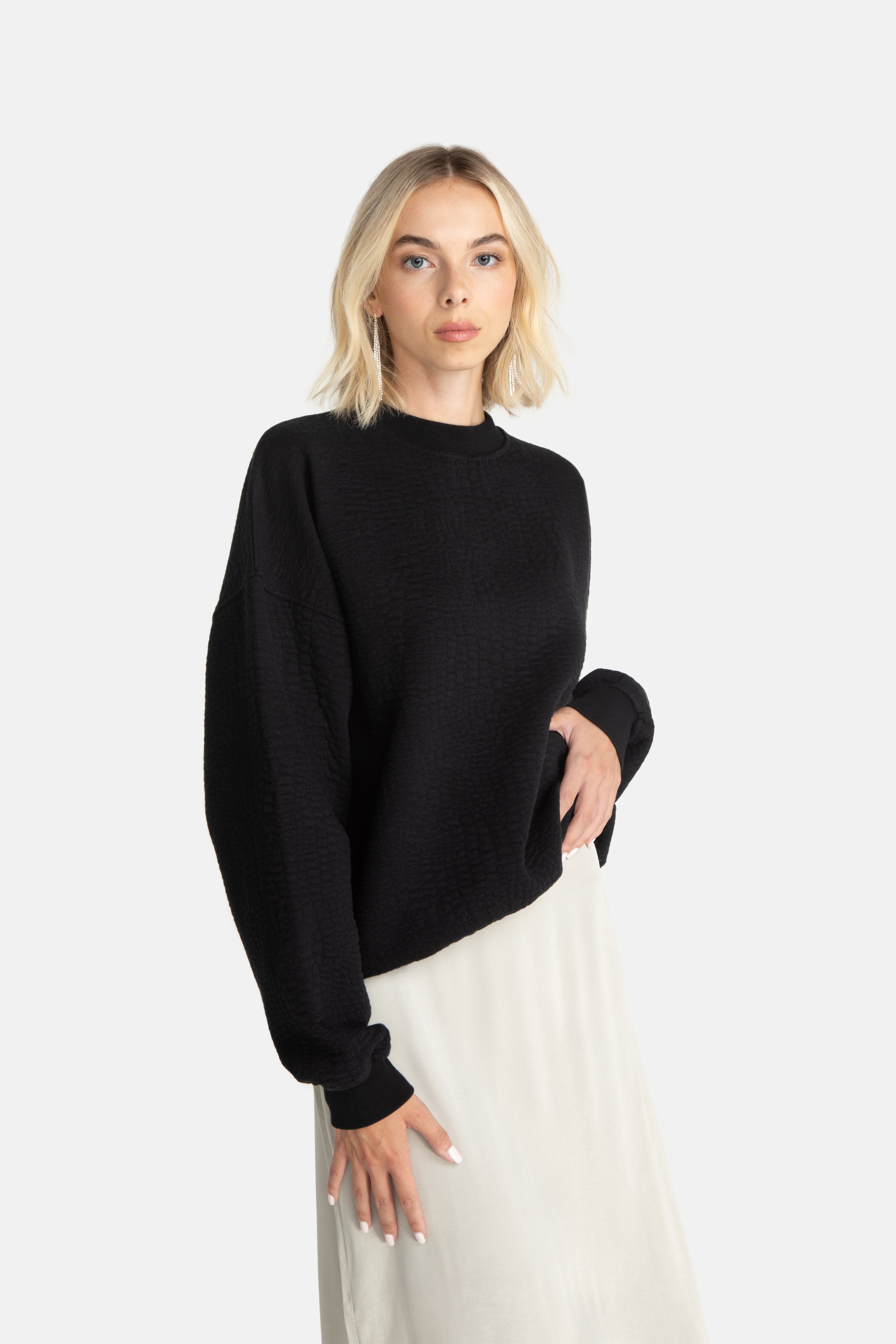 Lovjoi Damen vegan Pullover Lenyra Schwarz