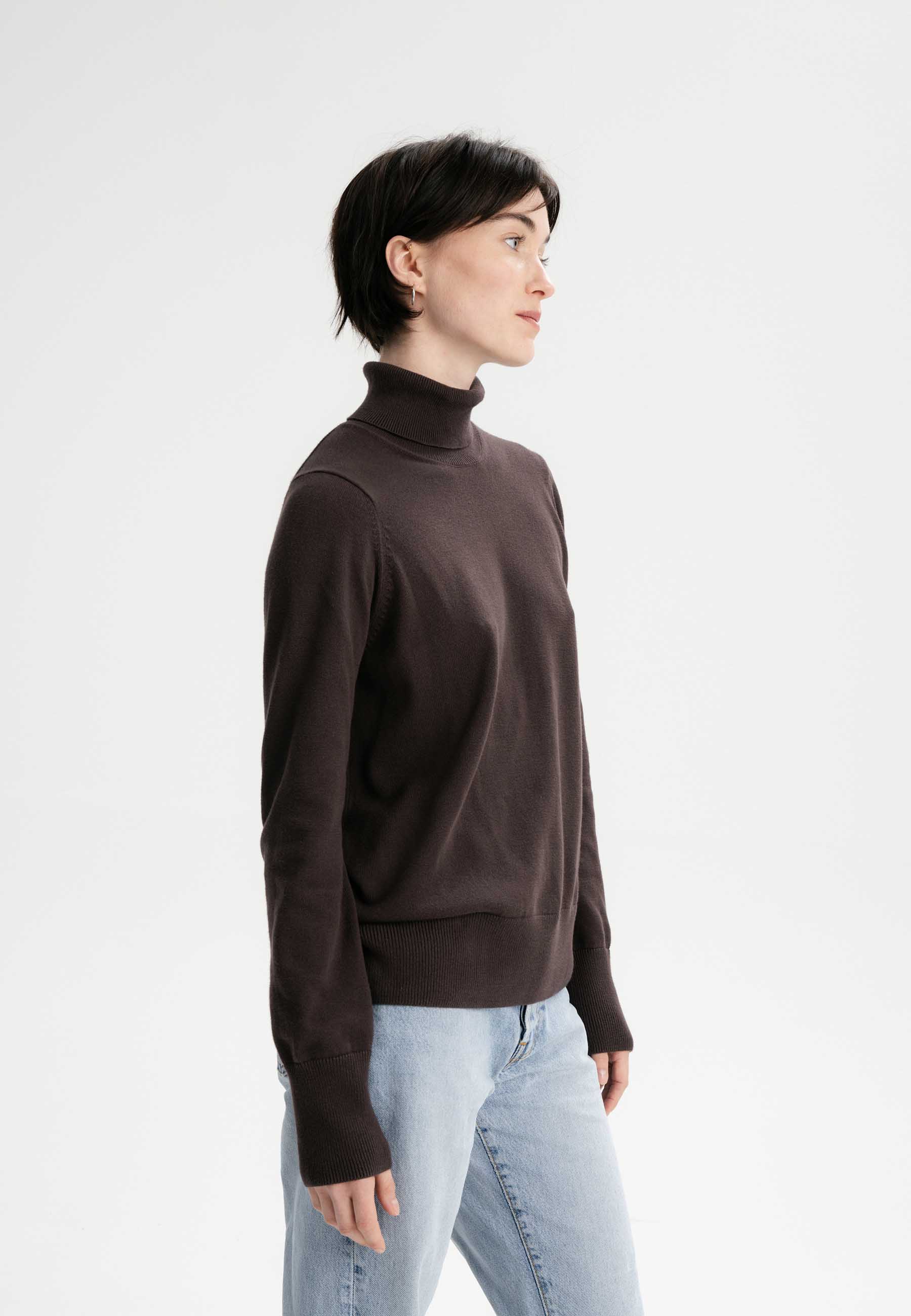 MELA womens vegan Jumper Fine-Knit Turtleneck Mayura Dark Brown