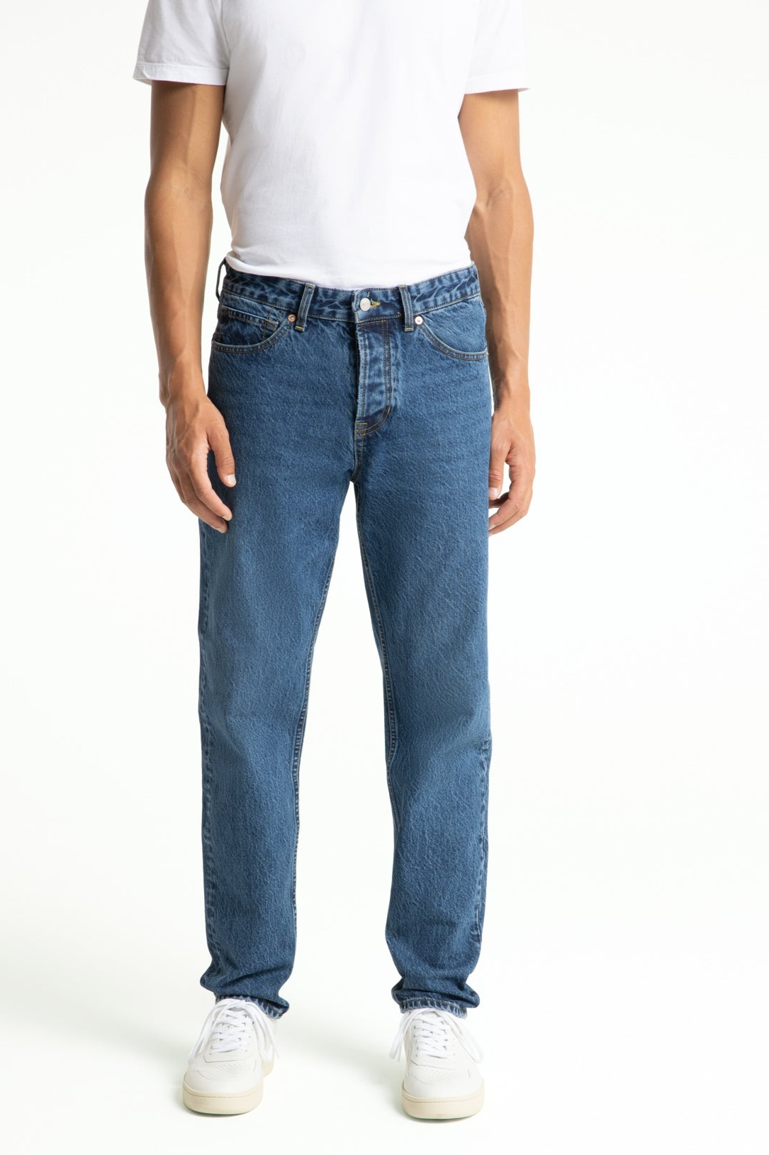 Kings Of Indigo Herren vegan Jeans Sushan Stanley Mid Used Blau