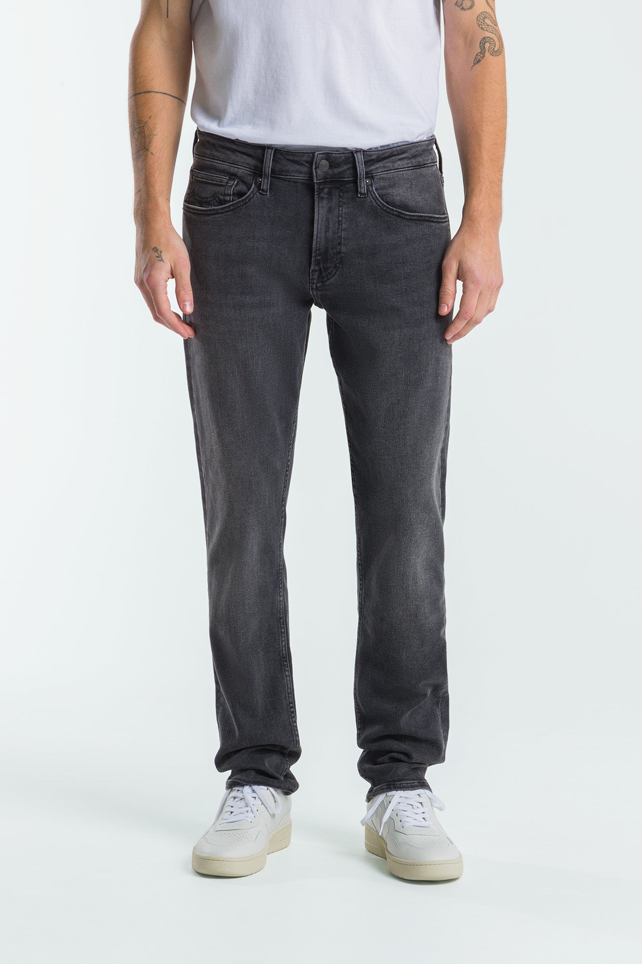 Kings Of Indigo Herren vegan Jeans Charles Rover Vintage Schwarz