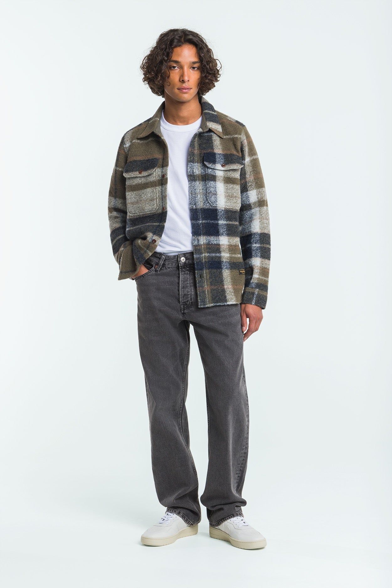 Kings of Indigo men vegan Jeans Roy Washed Holo Grey