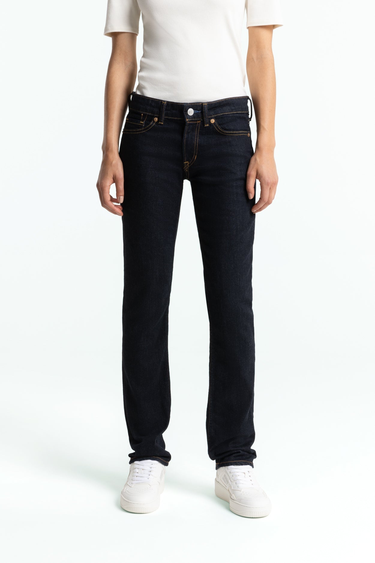 Kings Of Indigo Damen vegan Jeans Emi Journey Rinse Navy