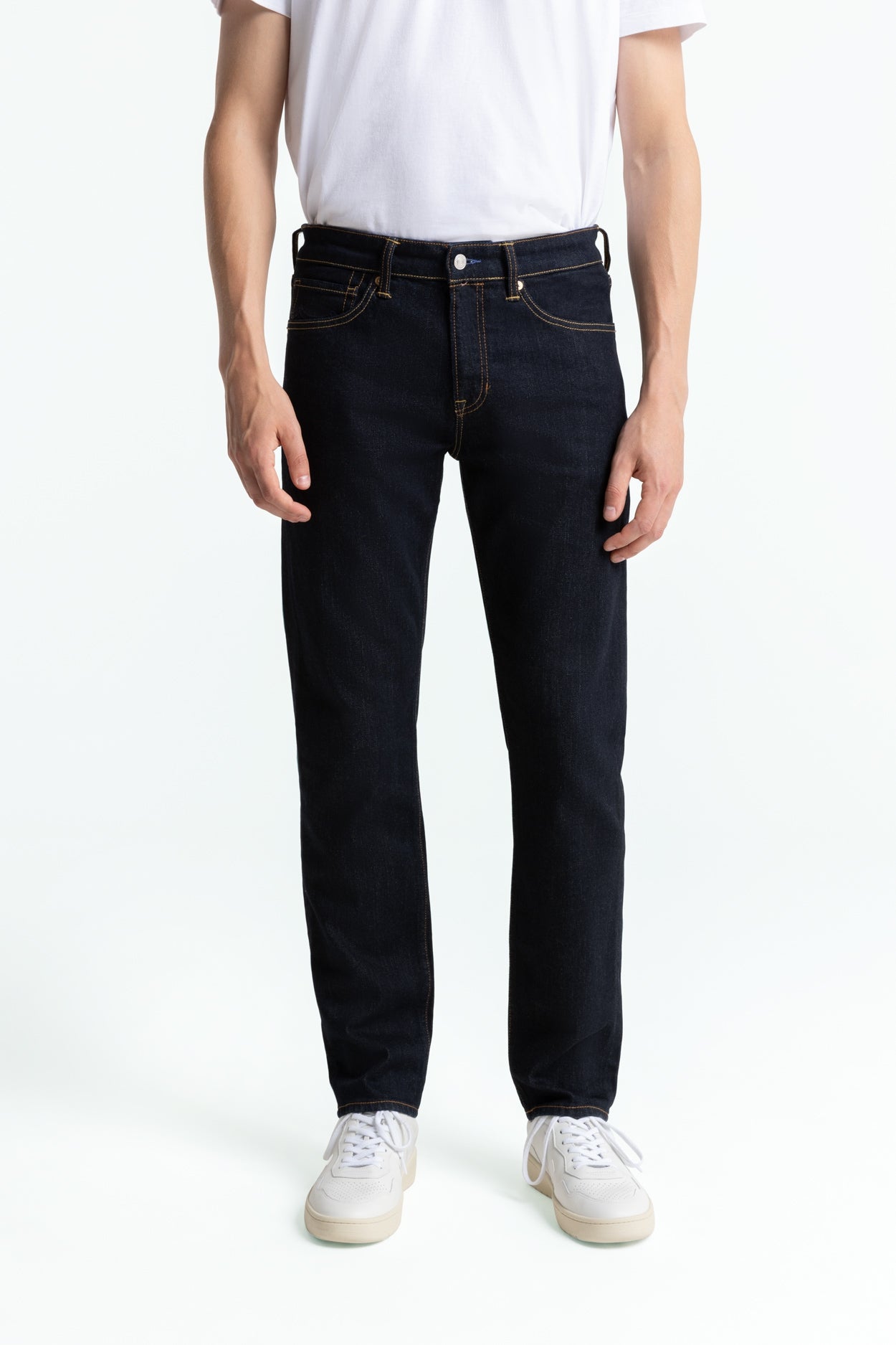 Kings Of Indigo Herren vegan Jeans Ryan Rinse Navy