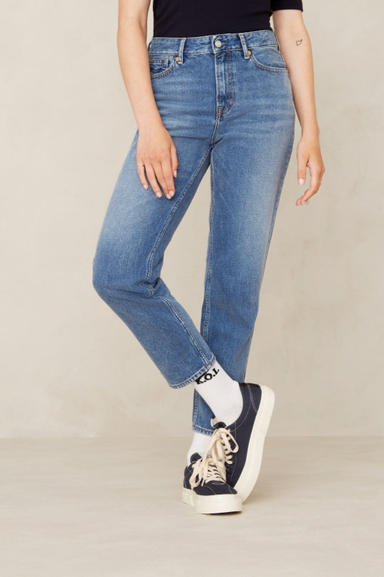 Kings Of Indigo Damen vegan Cropped Jeans Caroline Holo Vintage Hellblau