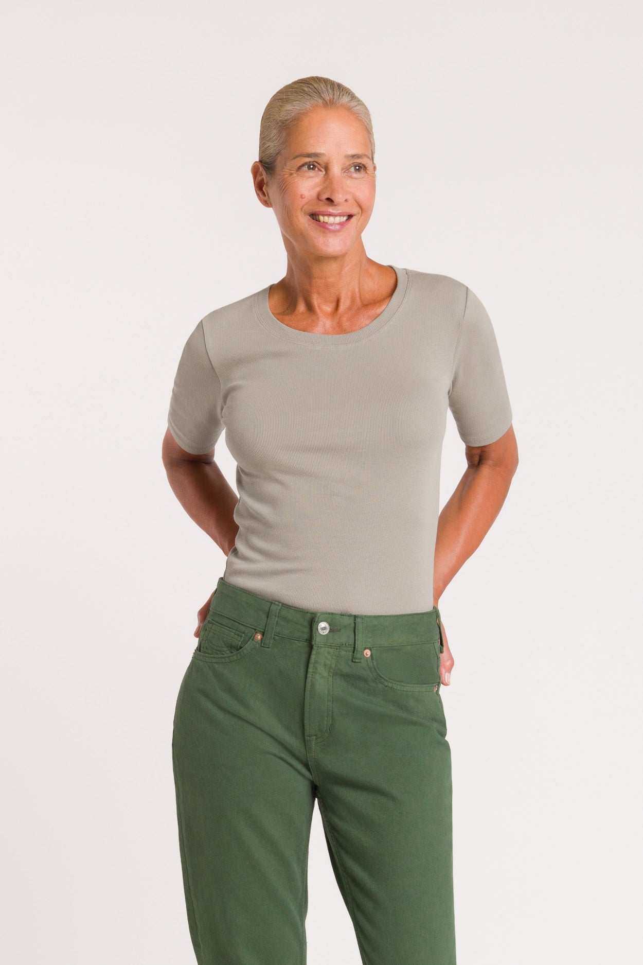 Kings Of Indigo Damen vegan T-Shirt Rina Aluminum Beige