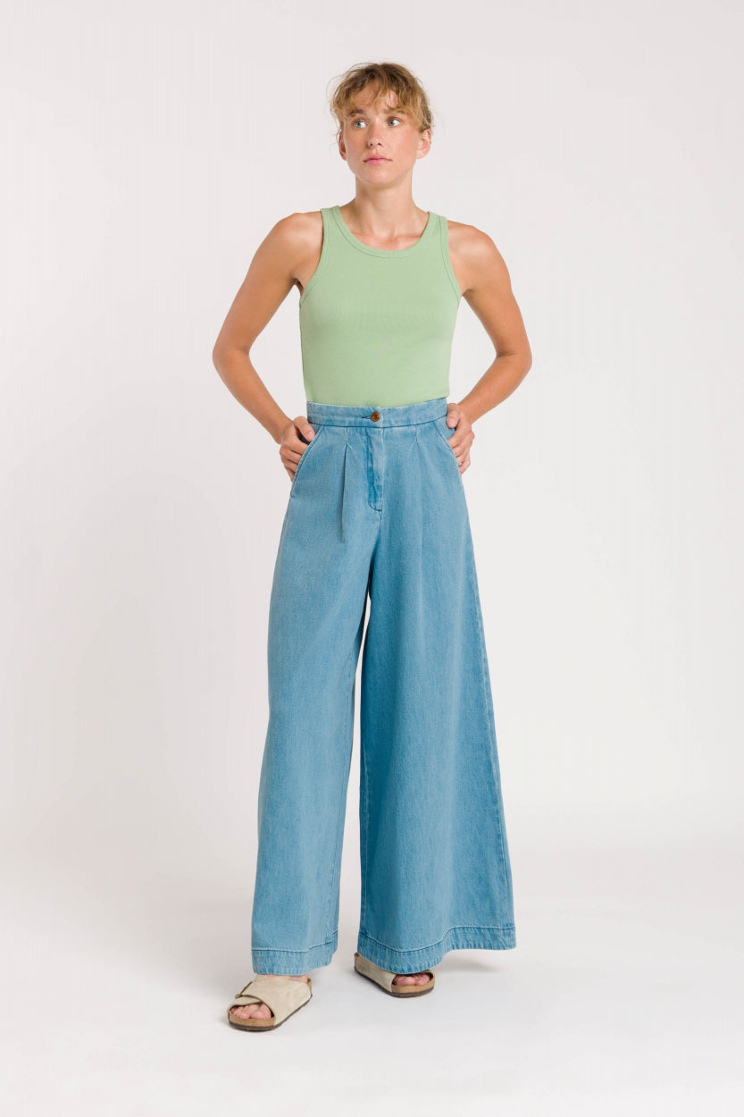 Kings of Indigo womens vegan Pants Elsa Quennell Light Blue