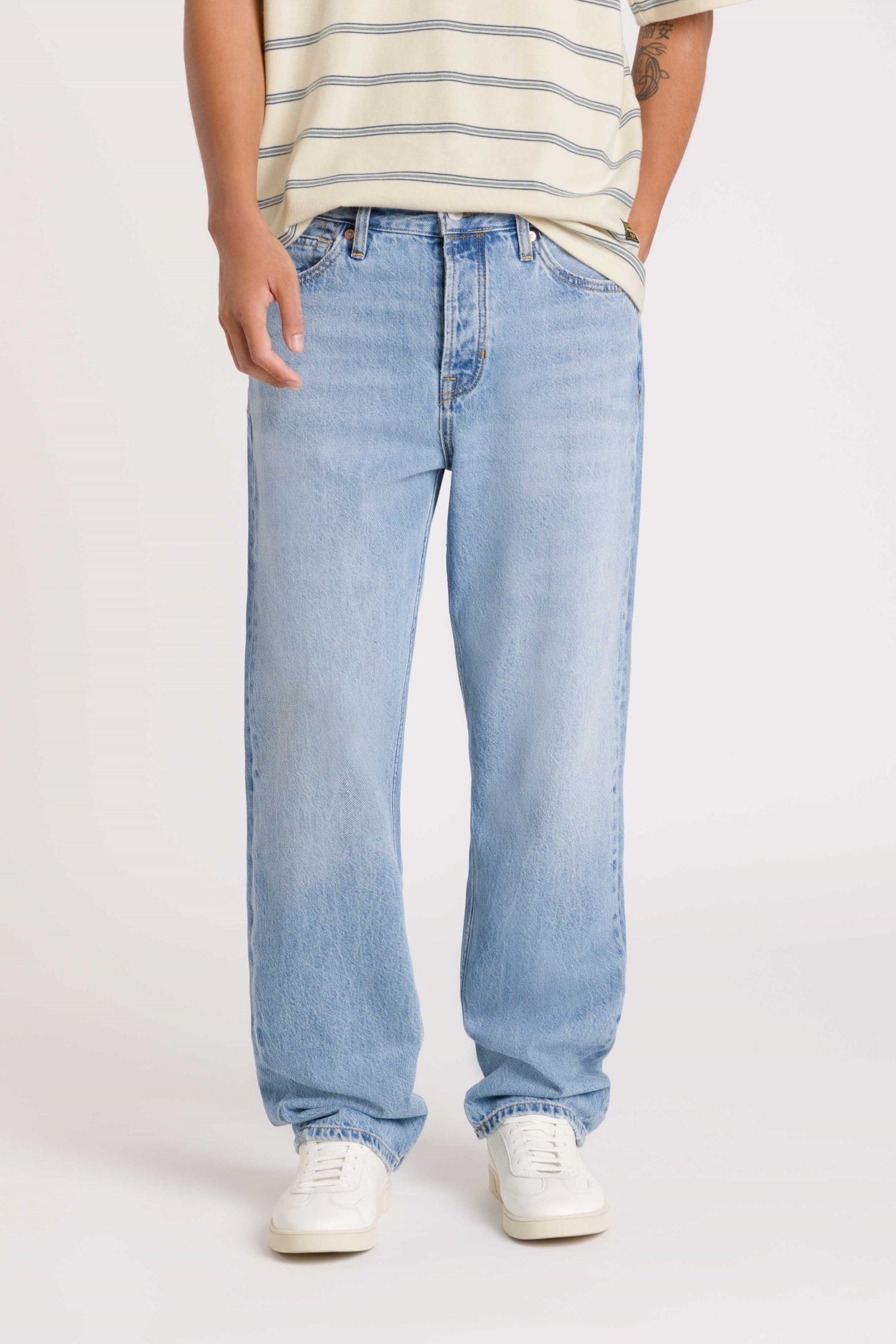 Kings Of Indigo Herren vegan Jeans Roy Used Blau Reef Light