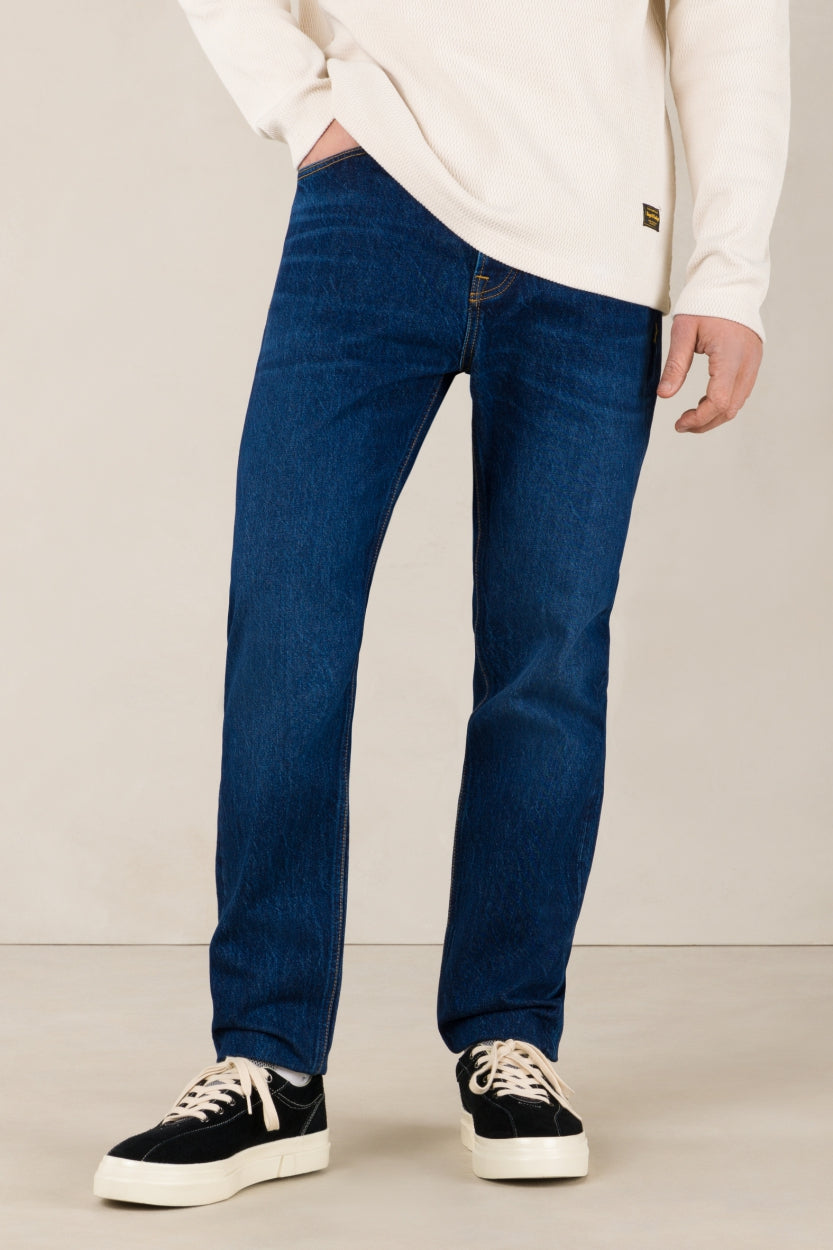 Kings Of Indigo Herren vegan Jeans Jerrick Stanley Dark Worn Blue