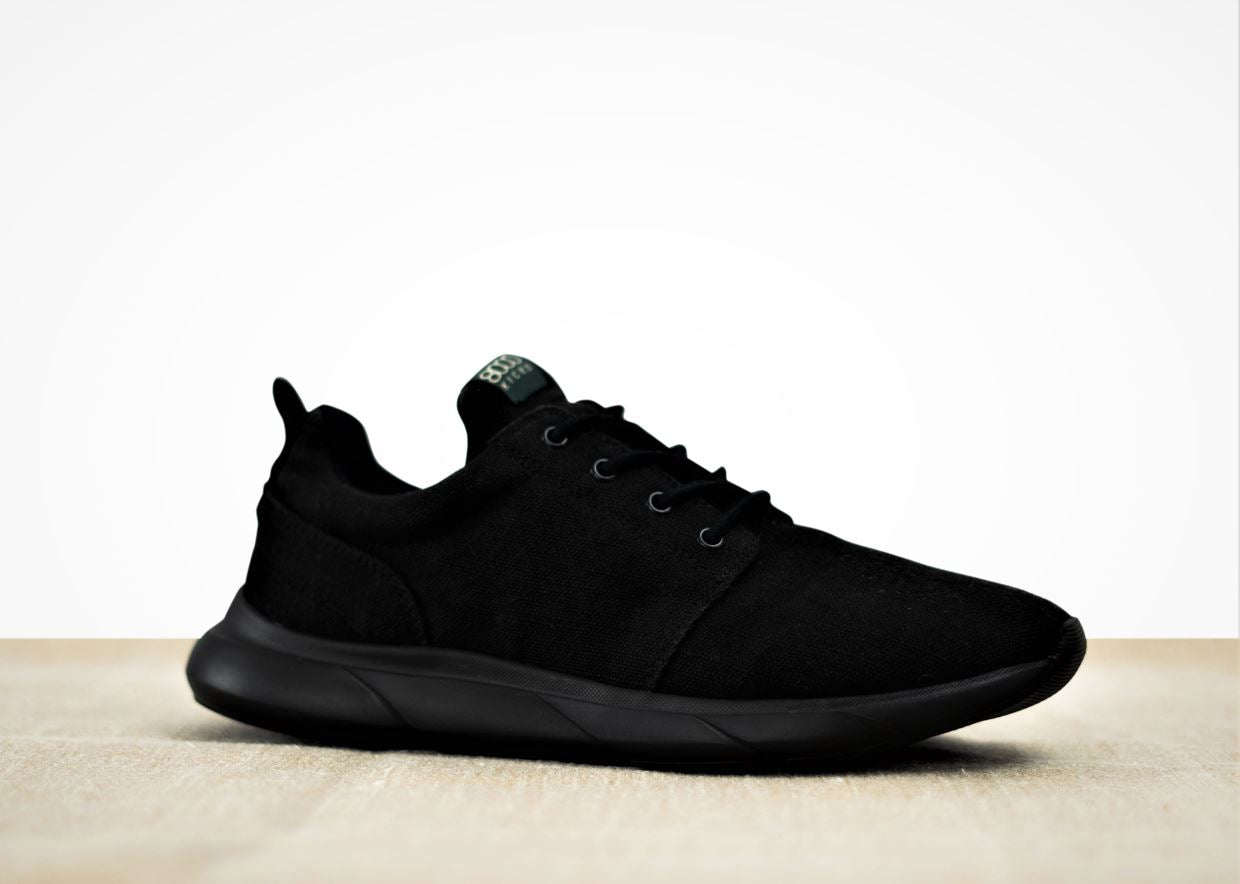 8000kicks EU men vegan Sneakers Explorer V2 Full Black