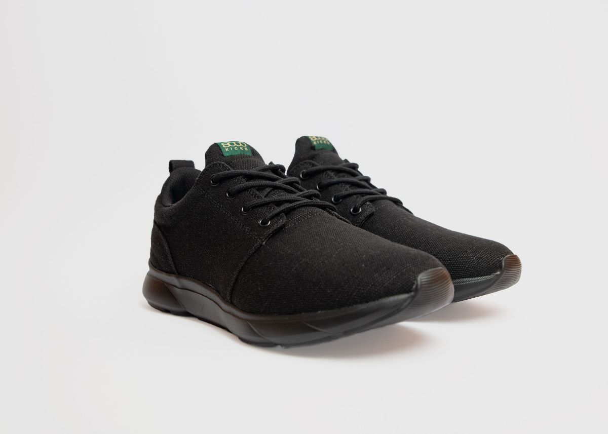 8000kicks EU womens vegan Sneakers Women Explorer V2 Full Black