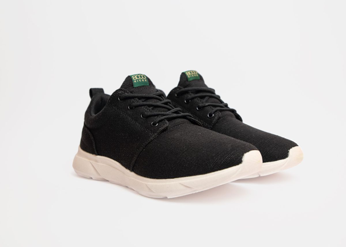8000kicks EU men vegan Sneakers Men Explorer V2 Black And White