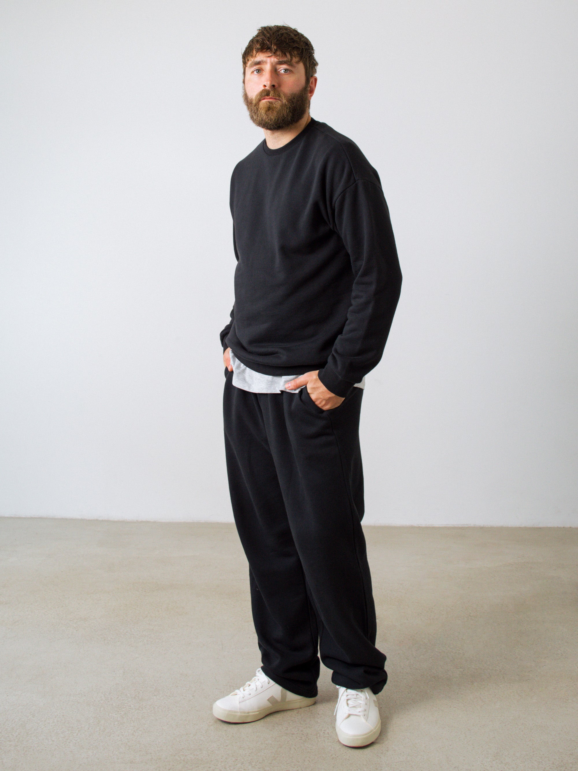 Honest Basics men vegan Wide Jogger Men Black
