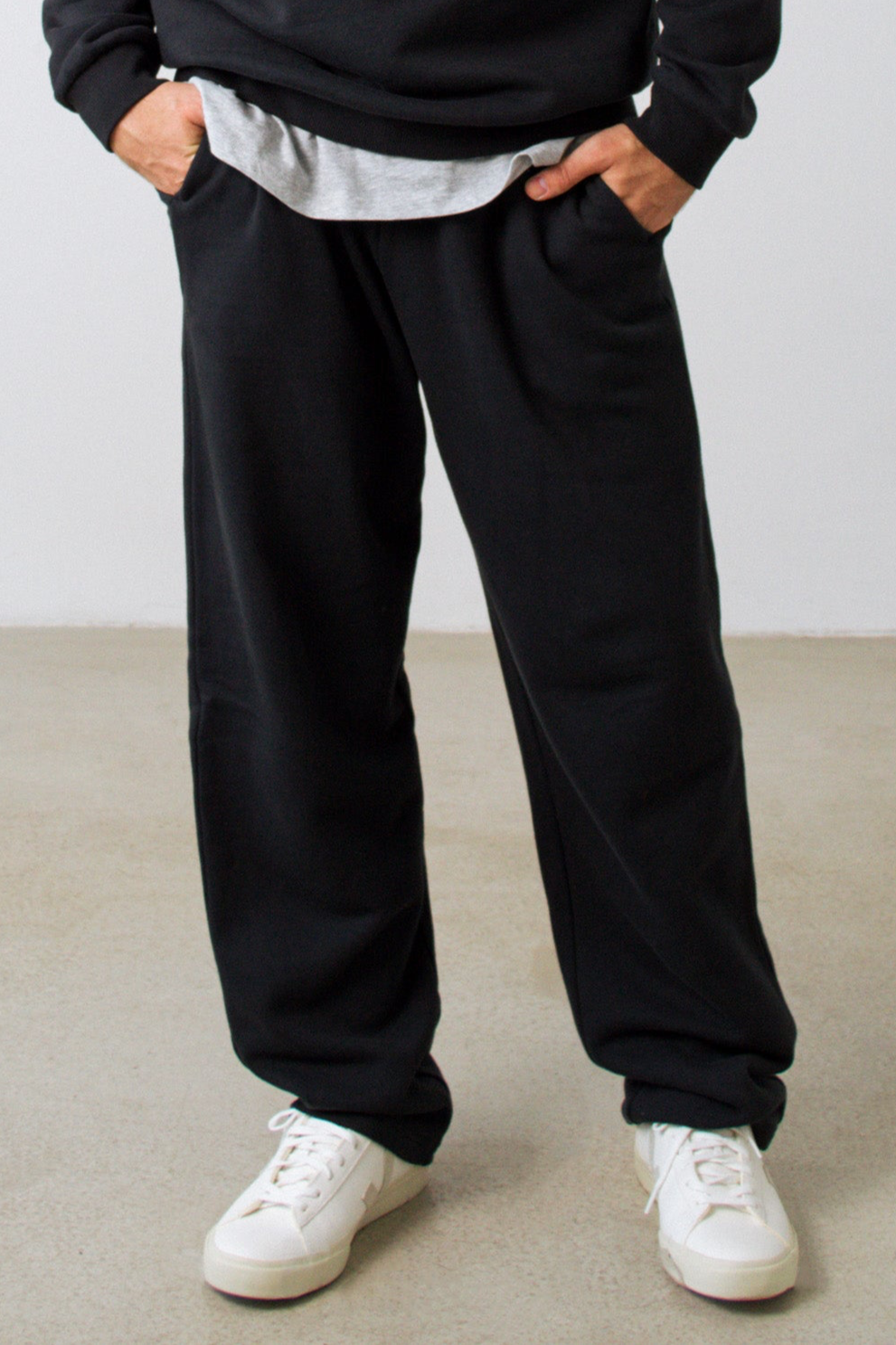 Honest Basics men vegan Wide Jogger Men Black