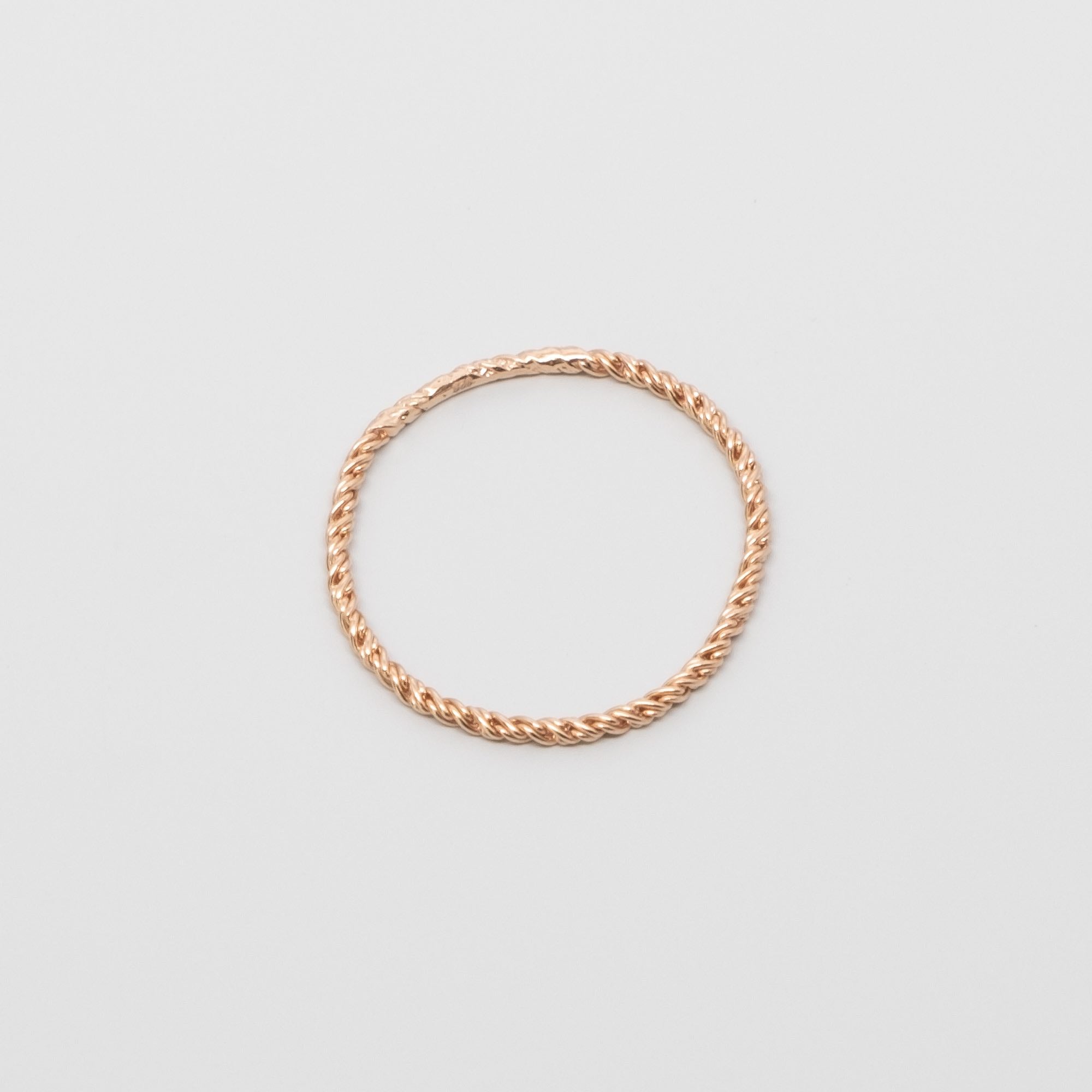 fejn womens vegan Ring Tiny Chain Rose Gold