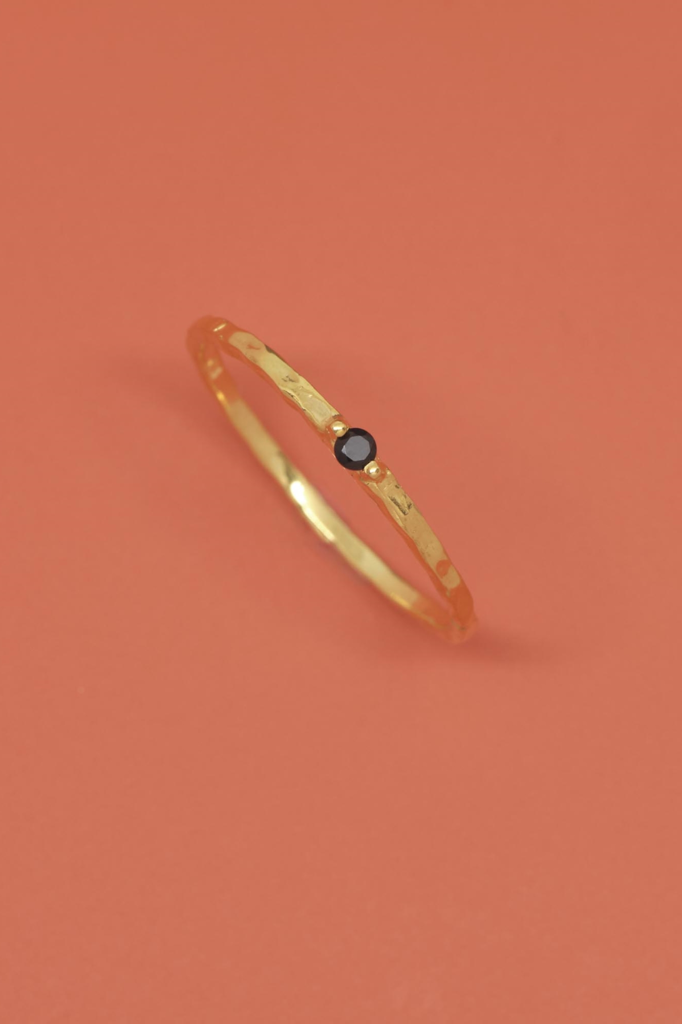 fejn womens vegan Ring Hammered Black Gold