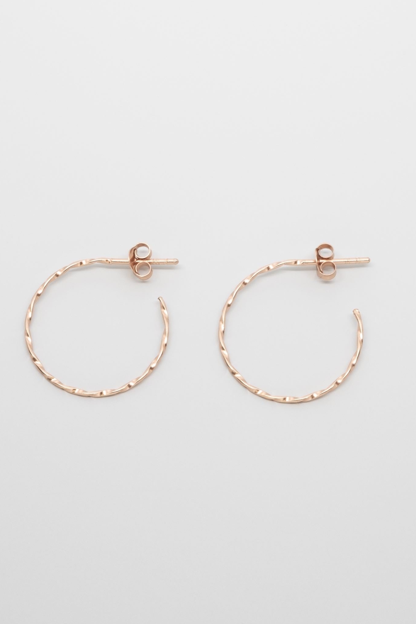 fejn womens vegan Tiny Hoop Twisted Rose Gold