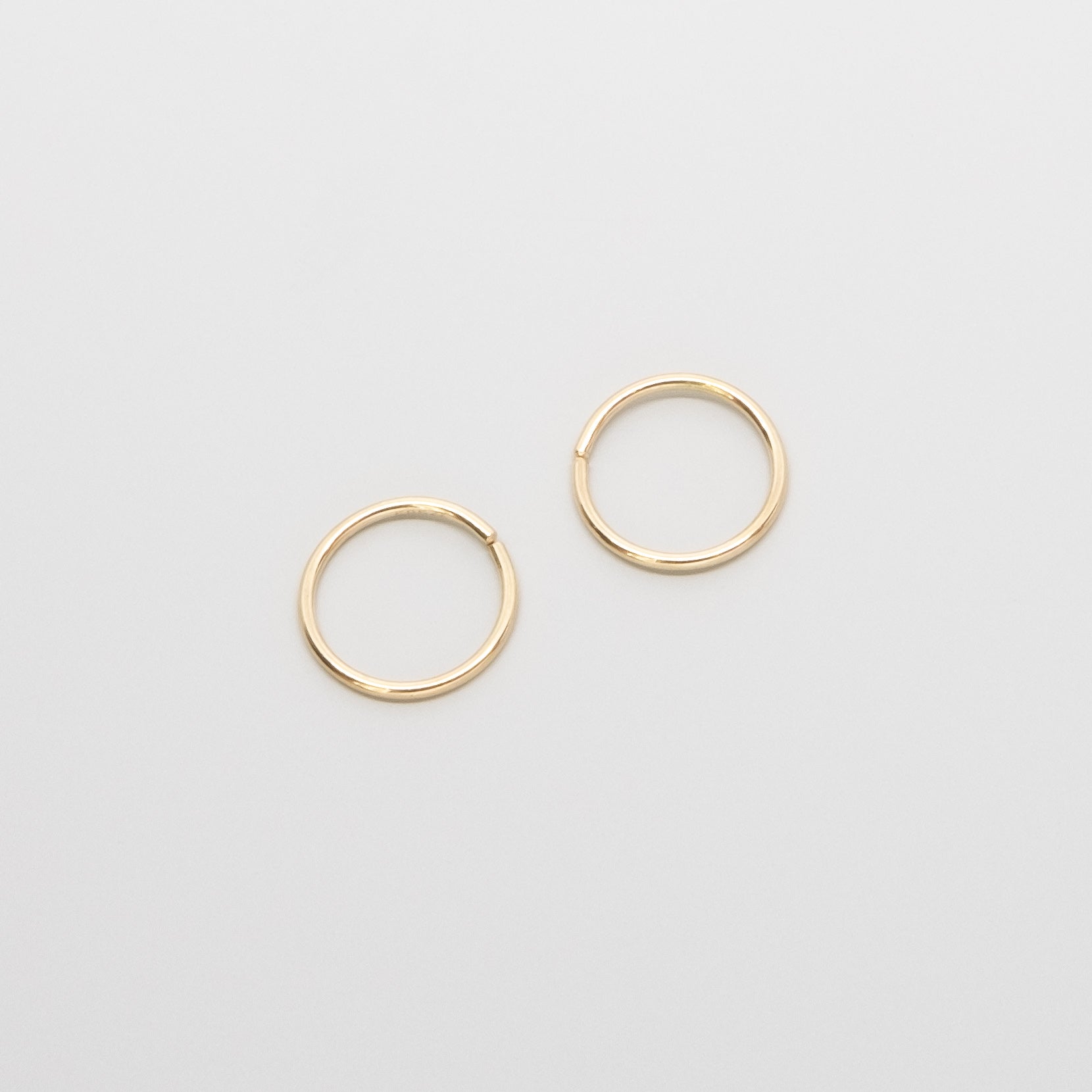 fejn womens vegan Mini Hoop Shiny Solid Yellow Gold