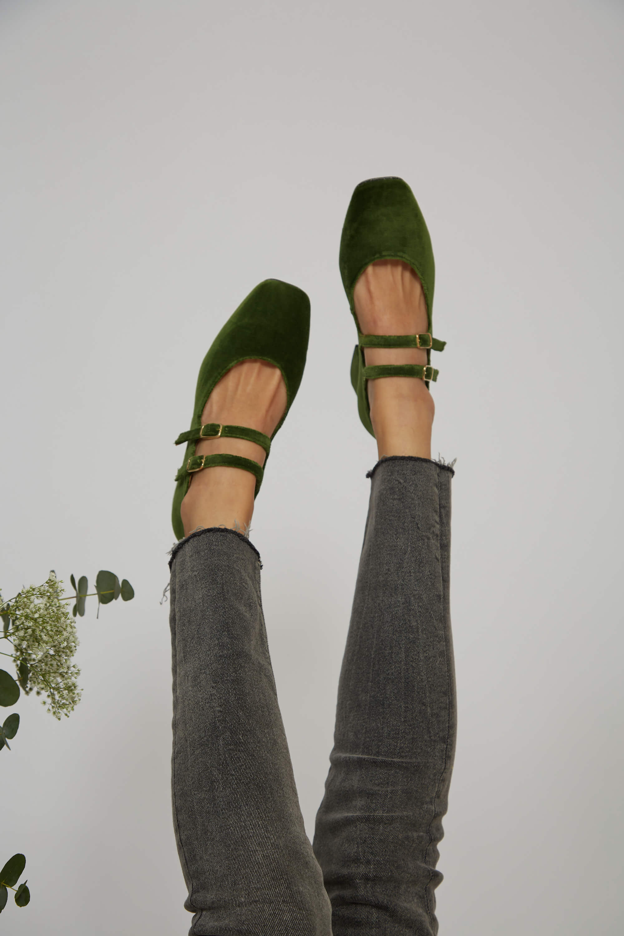 Momoc womens vegan Pumps Montmartre Green