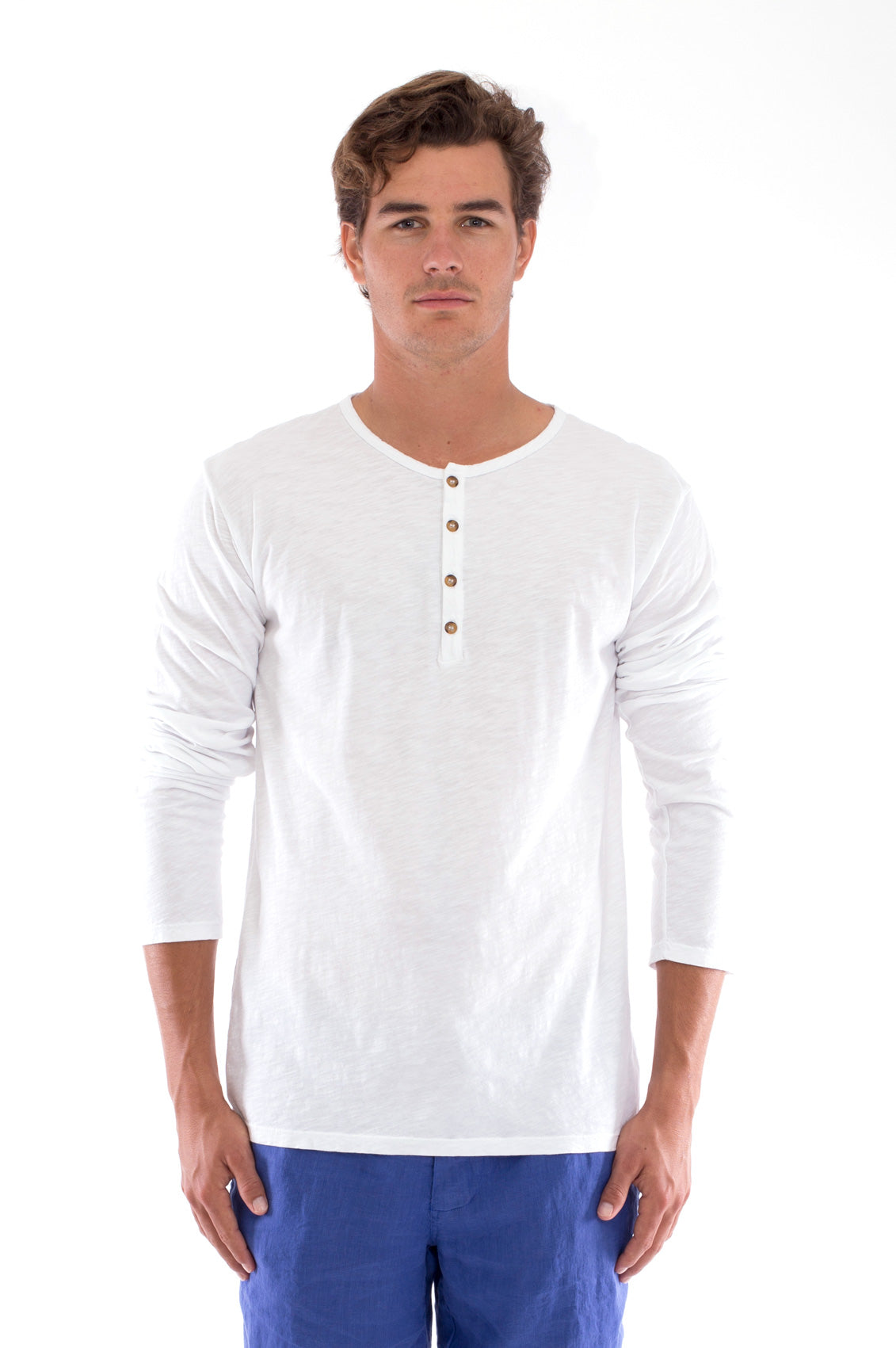 Image of RAVENS VIEW IBIZA mannen vegan Tee Dylan Wit