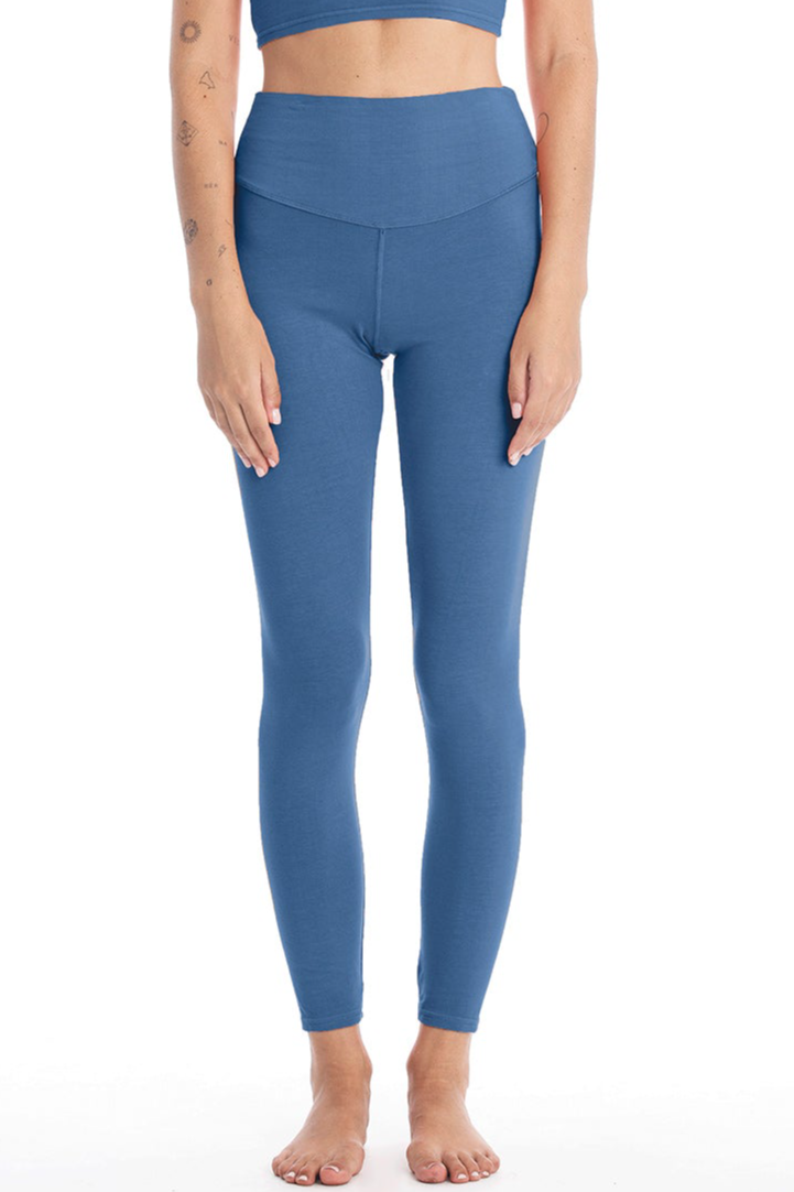 Image of RAVENS VIEW IBIZA dames vegan Legging Yoga Plus Indigoblauw