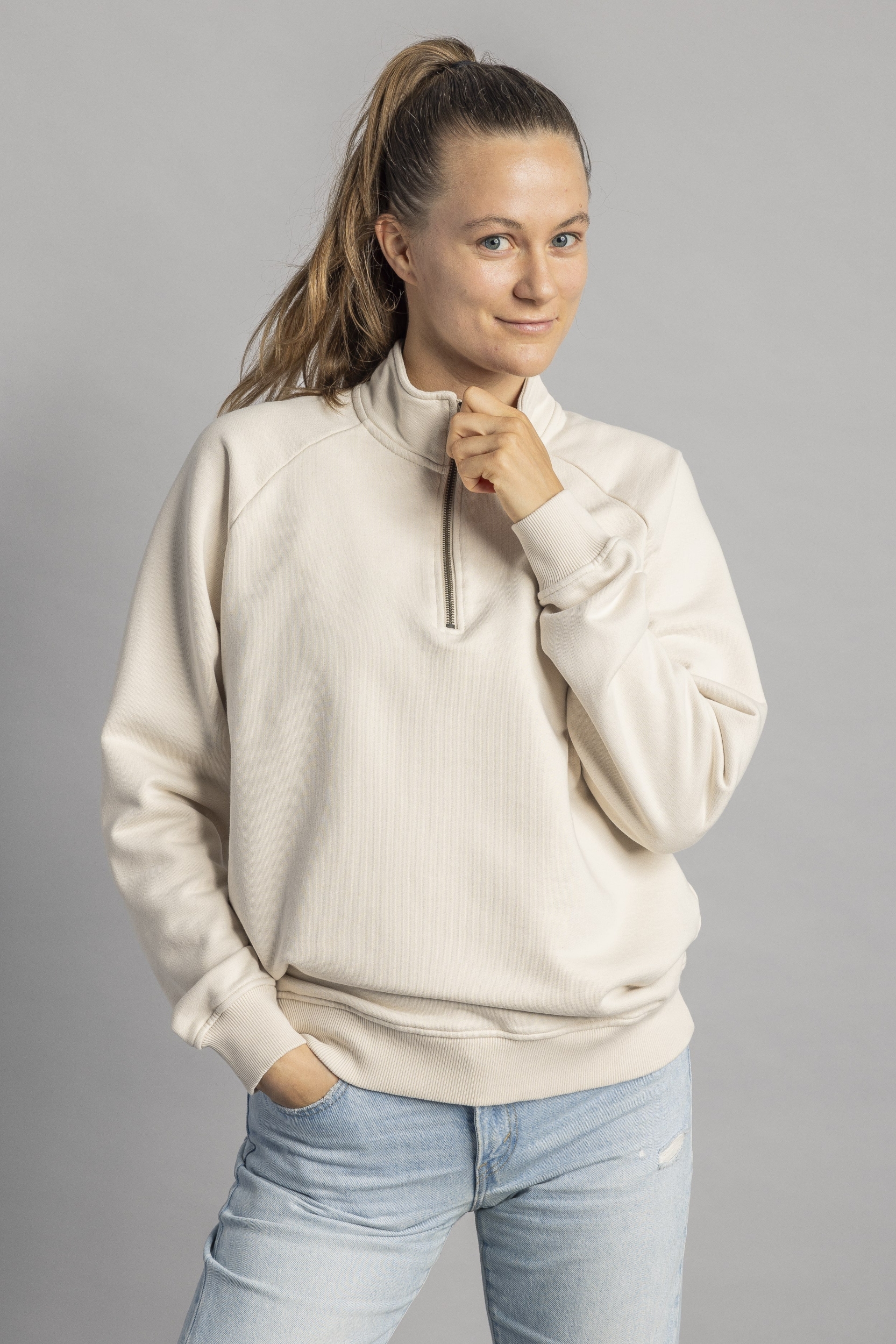 Image of DIRTS dames vegan Trui Kwart Rits Raglan Havermelk