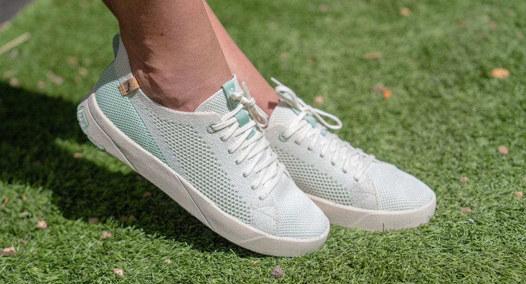 SAOLA womens vegan Sneakers Women Cannon Knit 2.0 White / Cameo Green