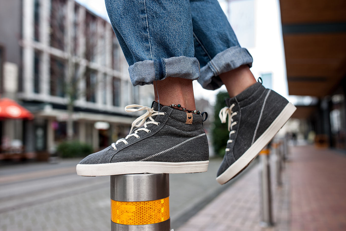 SAOLA womens vegan Sneakers Women Wanaka Canvas Dark Grey