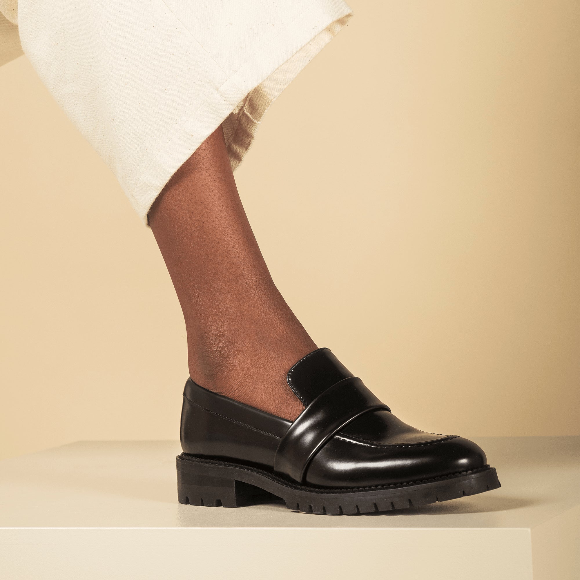 NAE womens vegan Loafers Elena Black