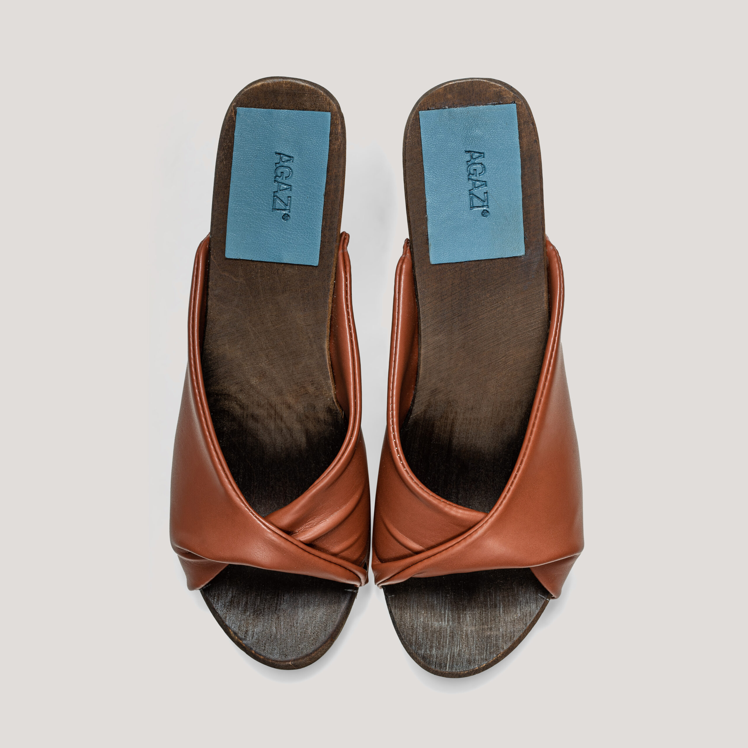 AGAZI womens vegan Clogs All That She Wants! Vegan Eco-Leather Caramel