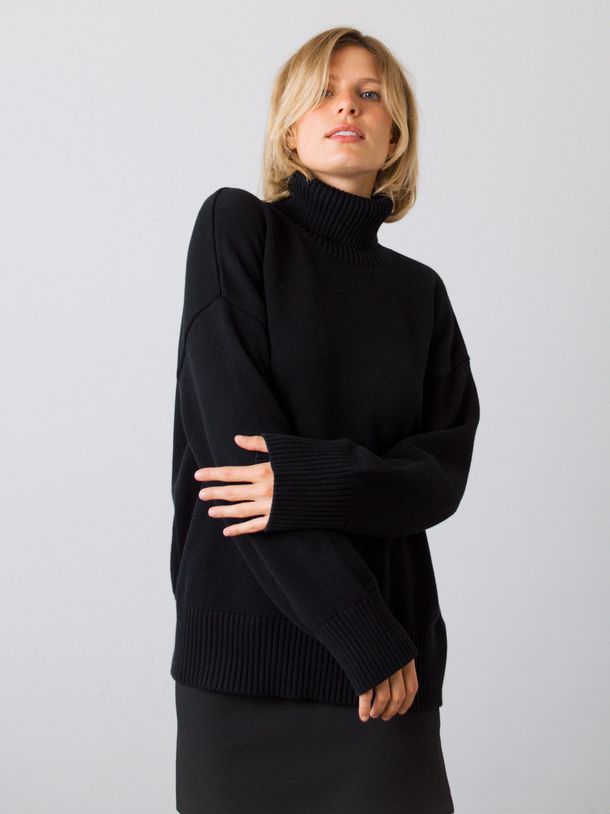 Honest Basics womens vegan Turtleneck Chunky Black
