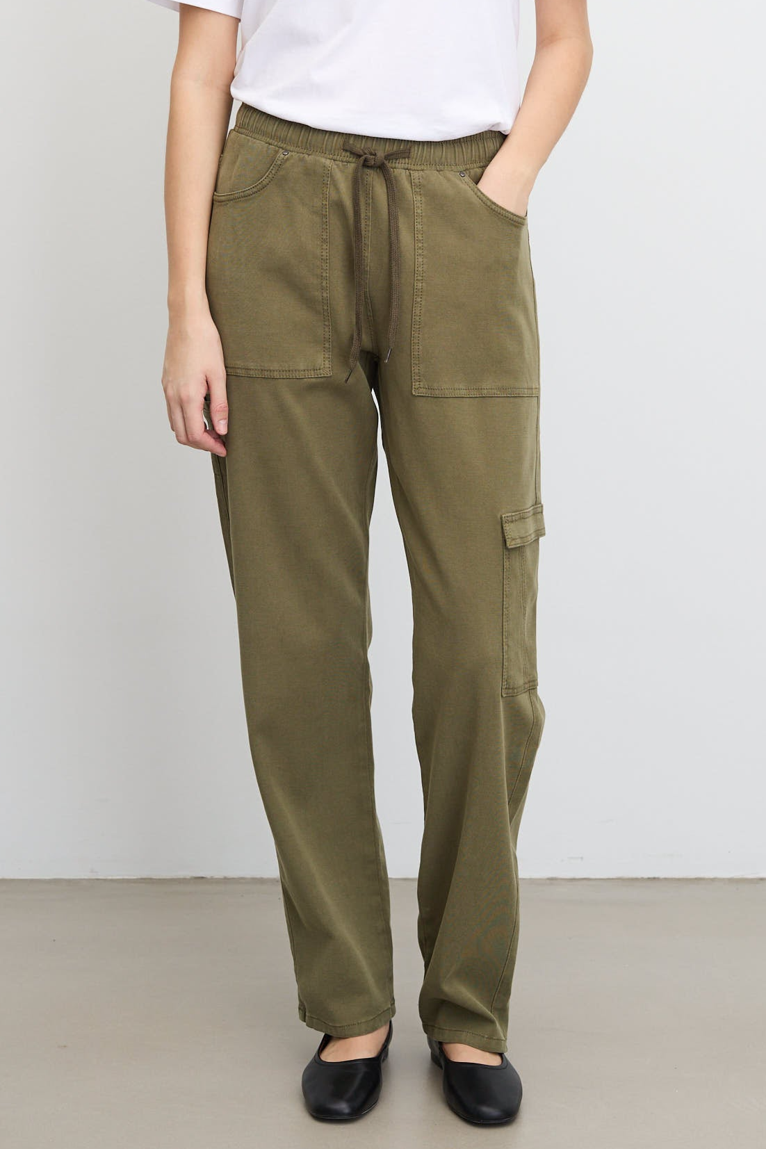 LAURIE Damen vegan Cargohose Relaxed Medium Length Ofelia Dried Olive