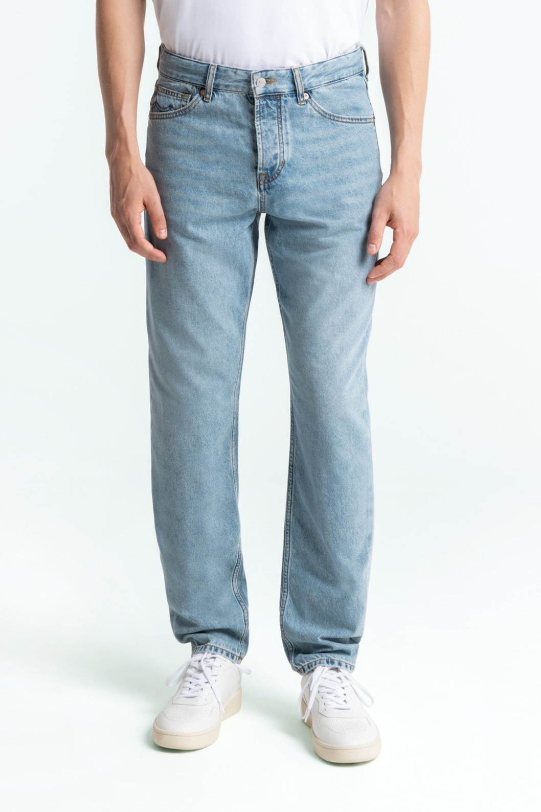 Kings Of Indigo Herren vegan Jeans Sushan Cindy Light Used Blau