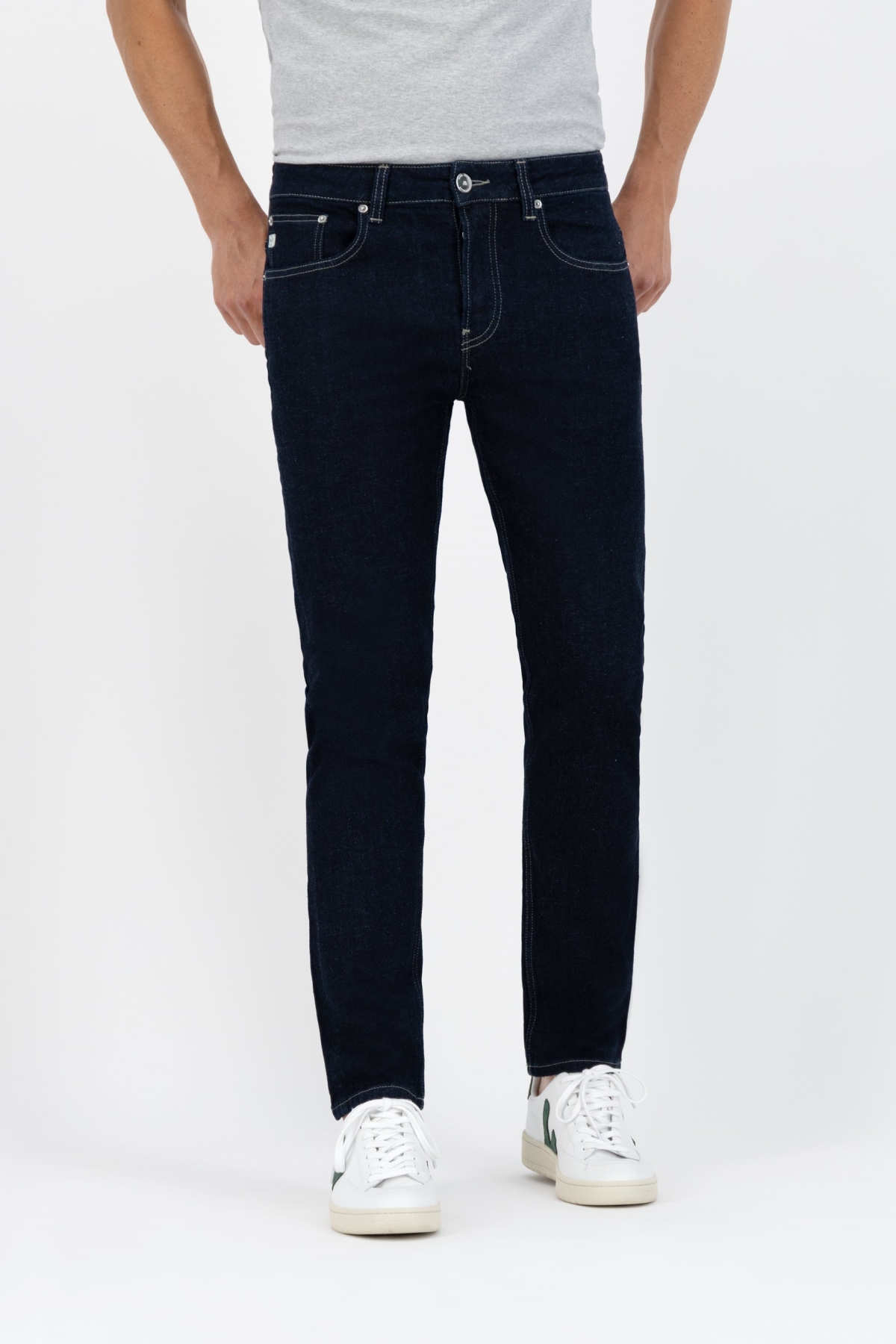 MUD Jeans Herren vegan Jeans Mid Slim Rick Strong Blau